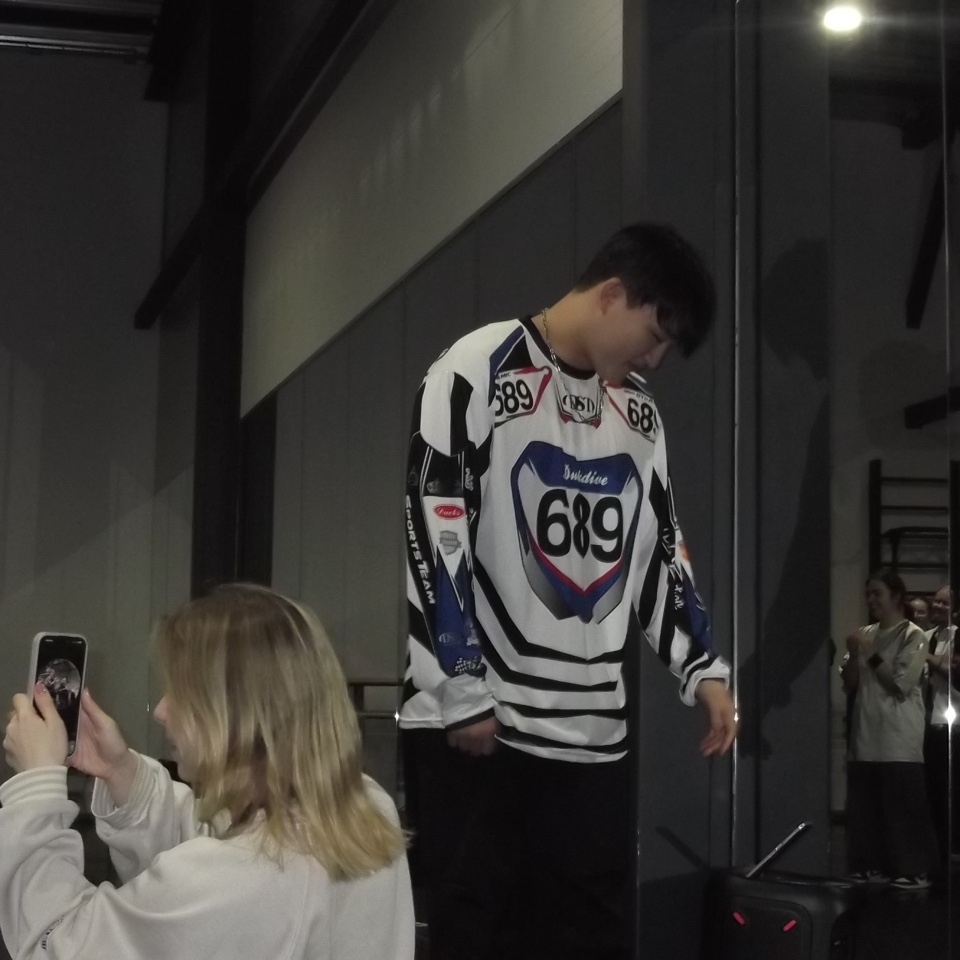 [KREAM 단독] RTS X DUCKDIVE X I'AM HULK Supercurve Jersey Long Sleeve White 착용 스타일