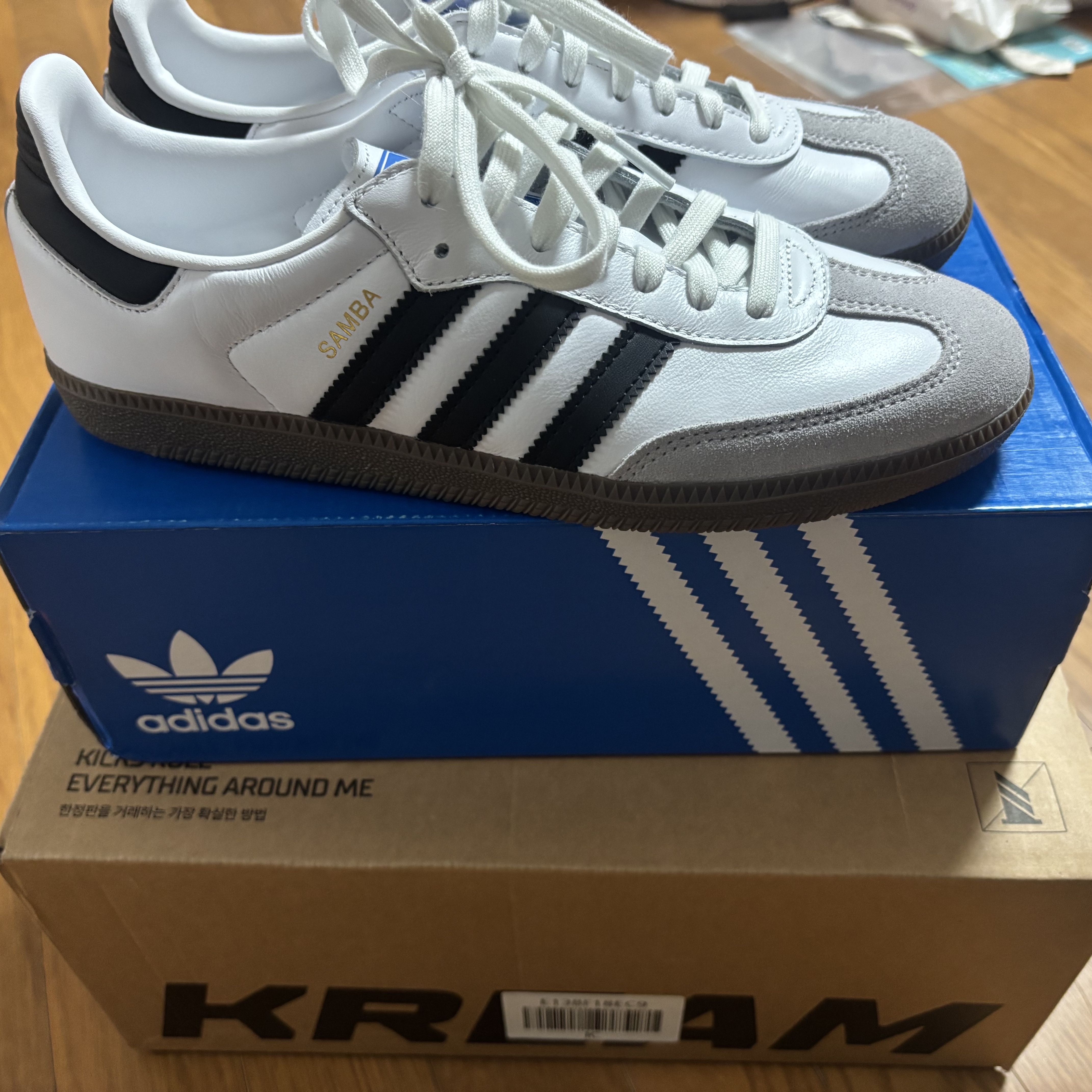 Adidas Samba OG Cloud White 착용 스타일 - 1
