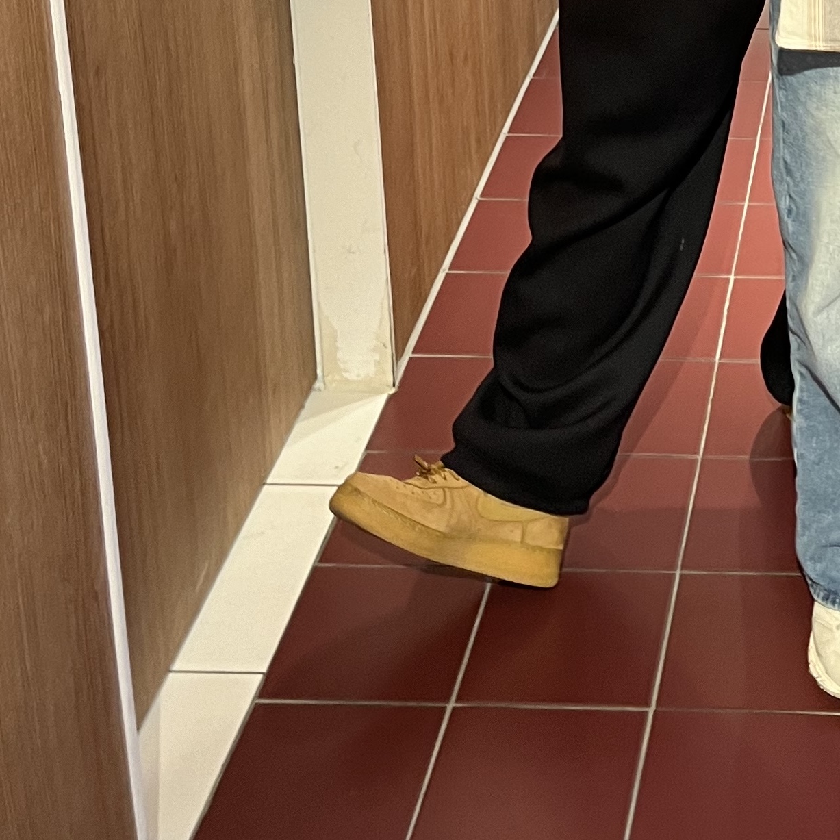 Nike Air Force 1 '07 WB Flax 착용 스타일