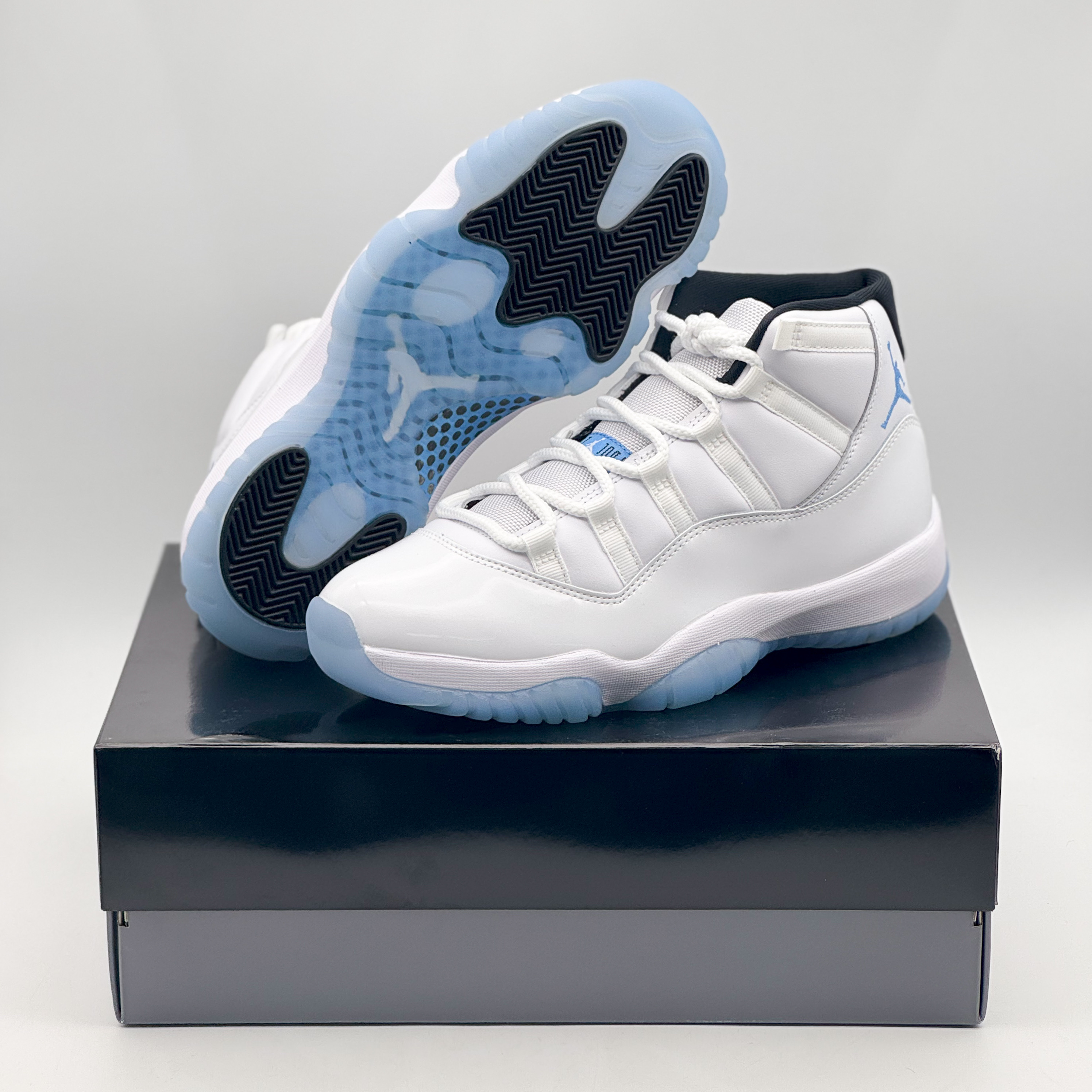 Jordan 11 Retro Legend Blue 2024 착용 스타일 - 1