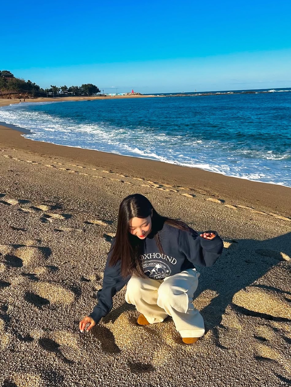 Siyazu SIPT7097 Fluff Gorge Sweatpants Cream, Siyazu SITP5042 Foxhound Sweat Shirt Dark Navy 착용 스타일 - 1