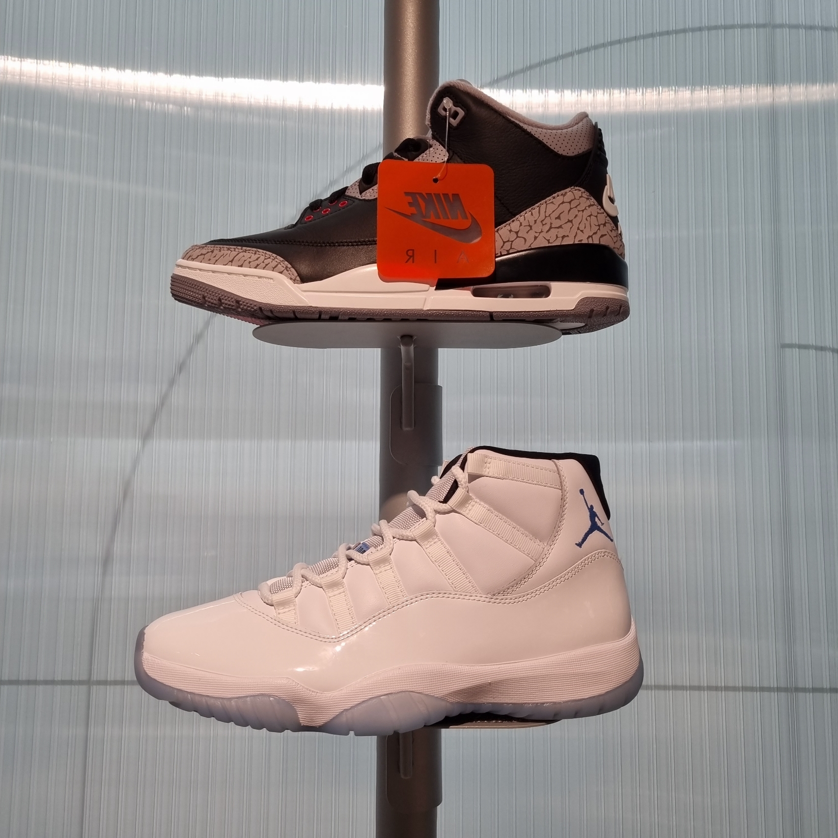 Jordan 11 Retro Legend Blue 2024, Jordan 3 Retro Black Cement 2024 착용 스타일