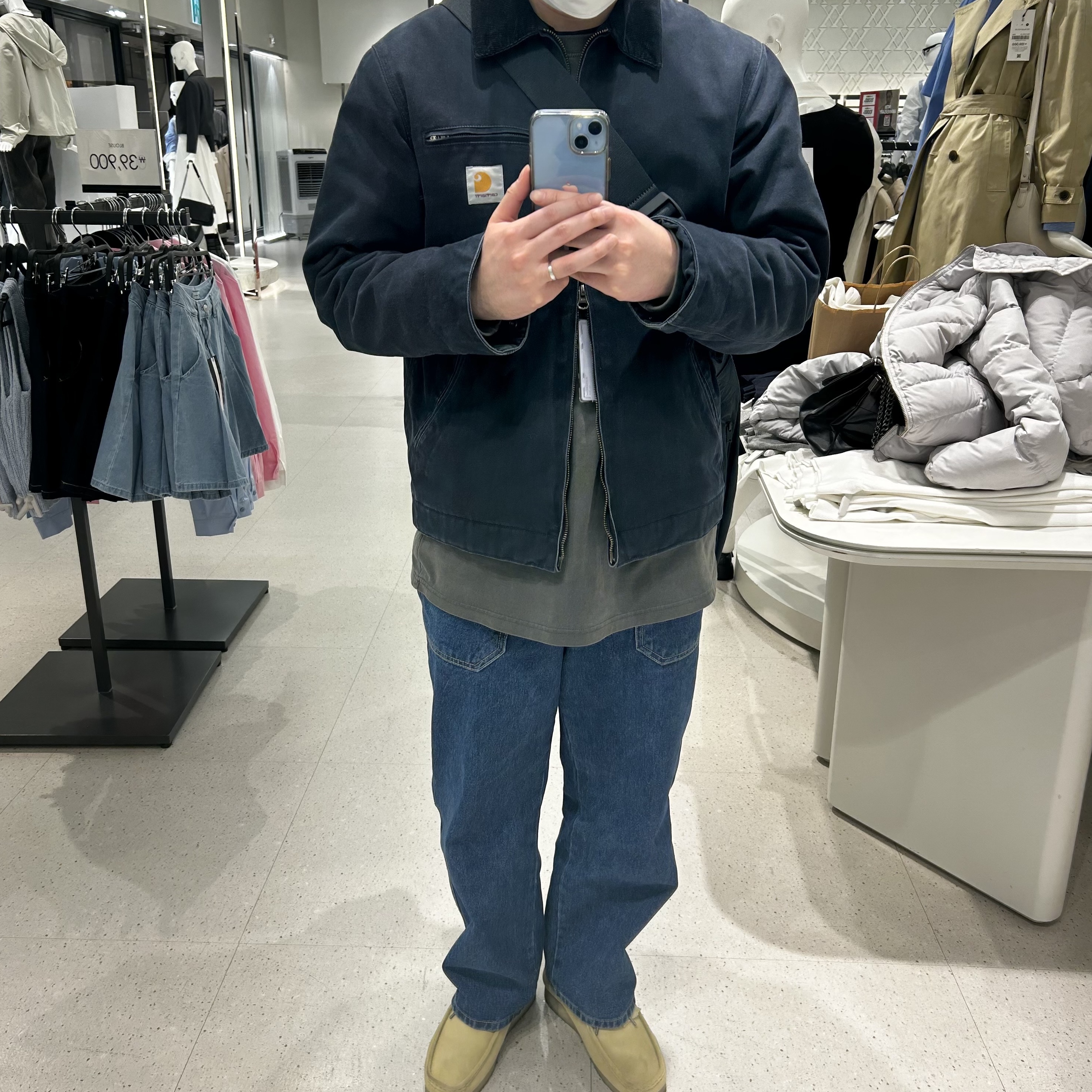Carhartt WIP Organic Cotton Dearborn Canvas OG Detroit Jacket Air Force Blue Aged Canvas - Winter, Clarks Wallabee Maple Suede 착용 스타일