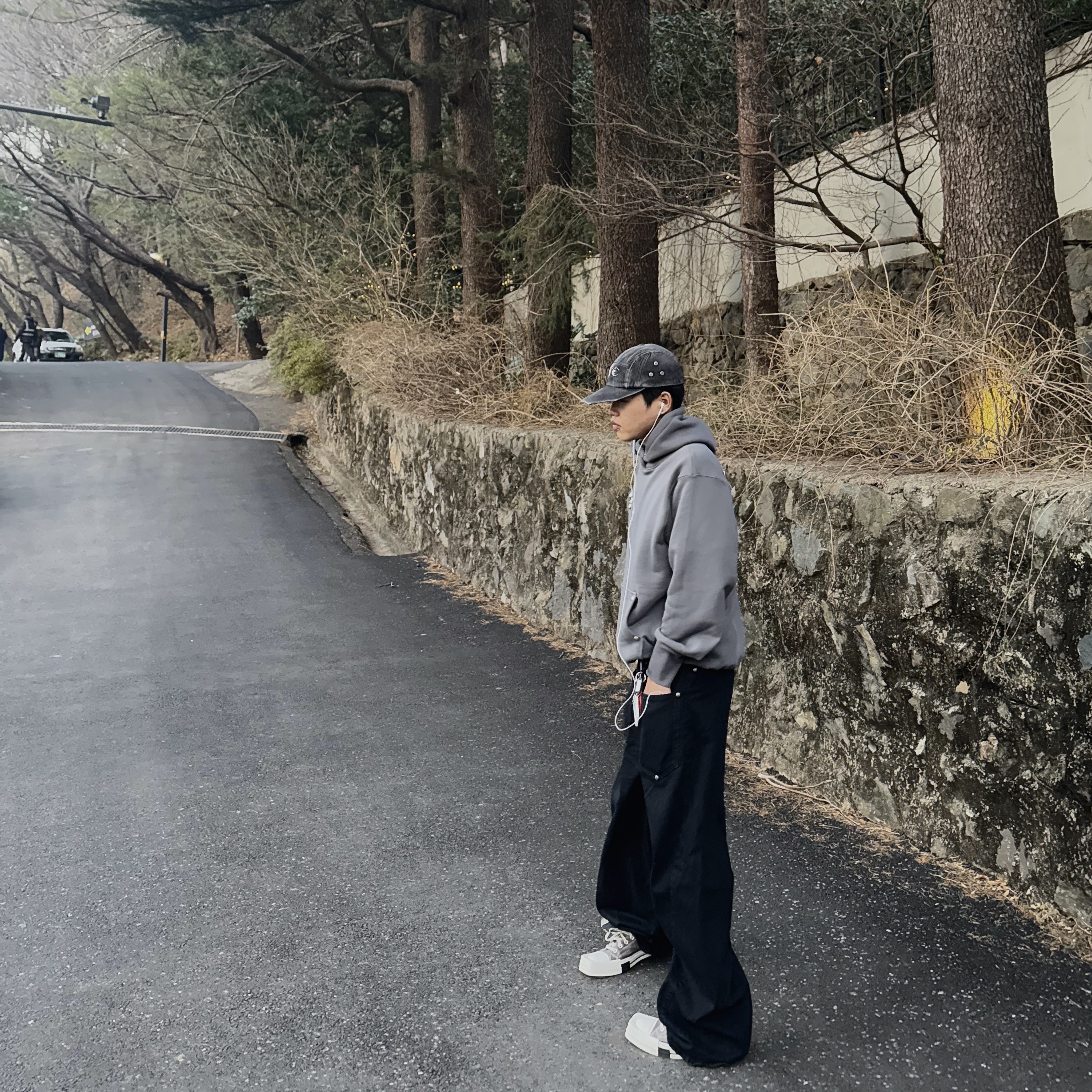 Thug Club Armor Hoodie Gray, Thug Club Tc Army Cap Denim - 24FW 착용 스타일 - 4