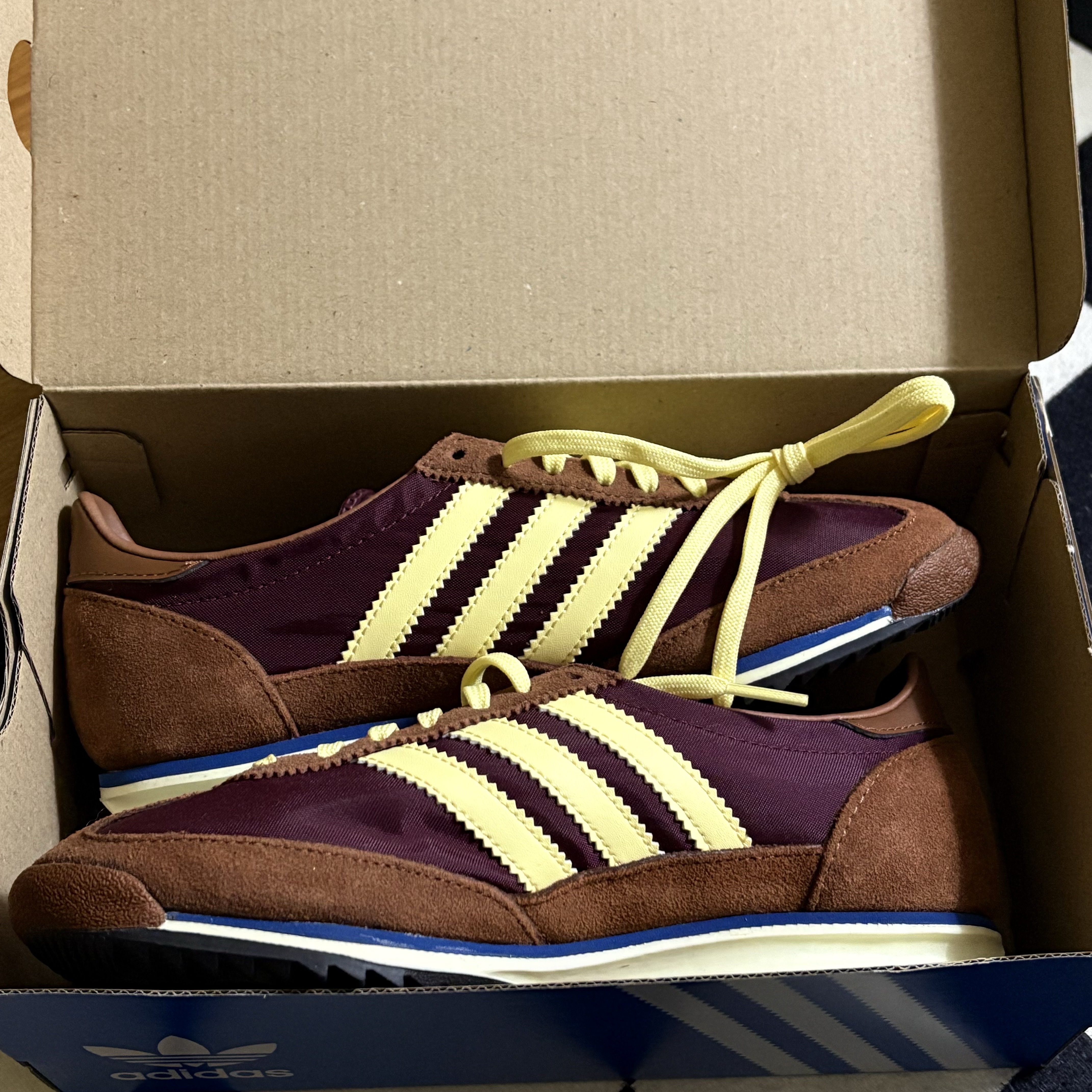 (W) Adidas SL 72 OG Maroon Almost Yellow 착용 스타일