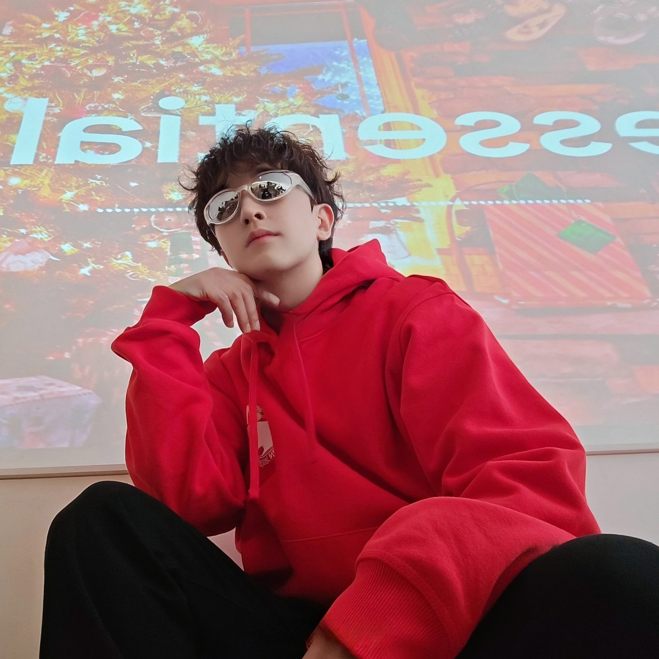 Stussy Beach Roots Hoodie Red, Nike x Supreme Air Force 1 Low White 착용 스타일 - 2