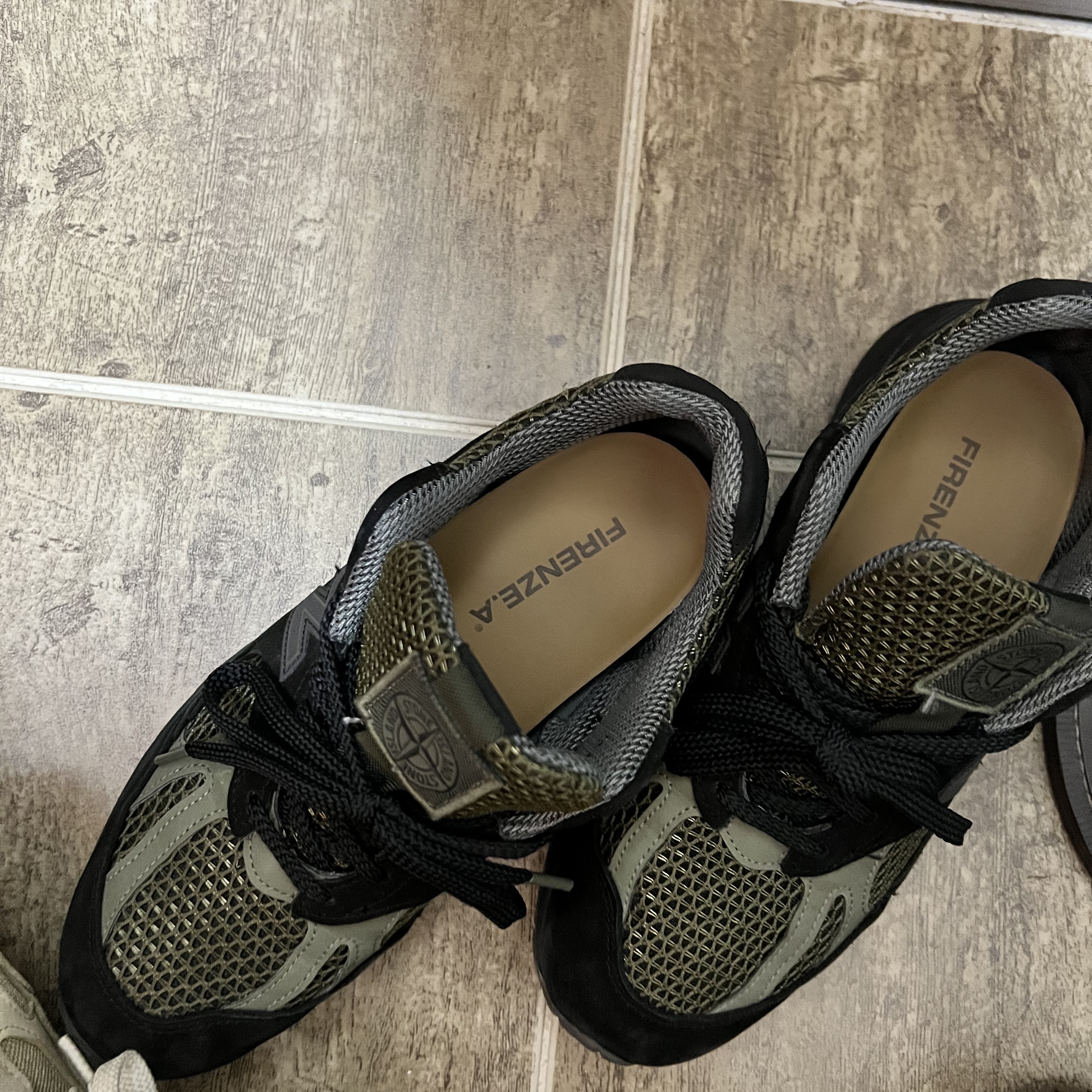 New Balance x Stone Island 991v2 Made in UK Black Olive Night 착용 스타일