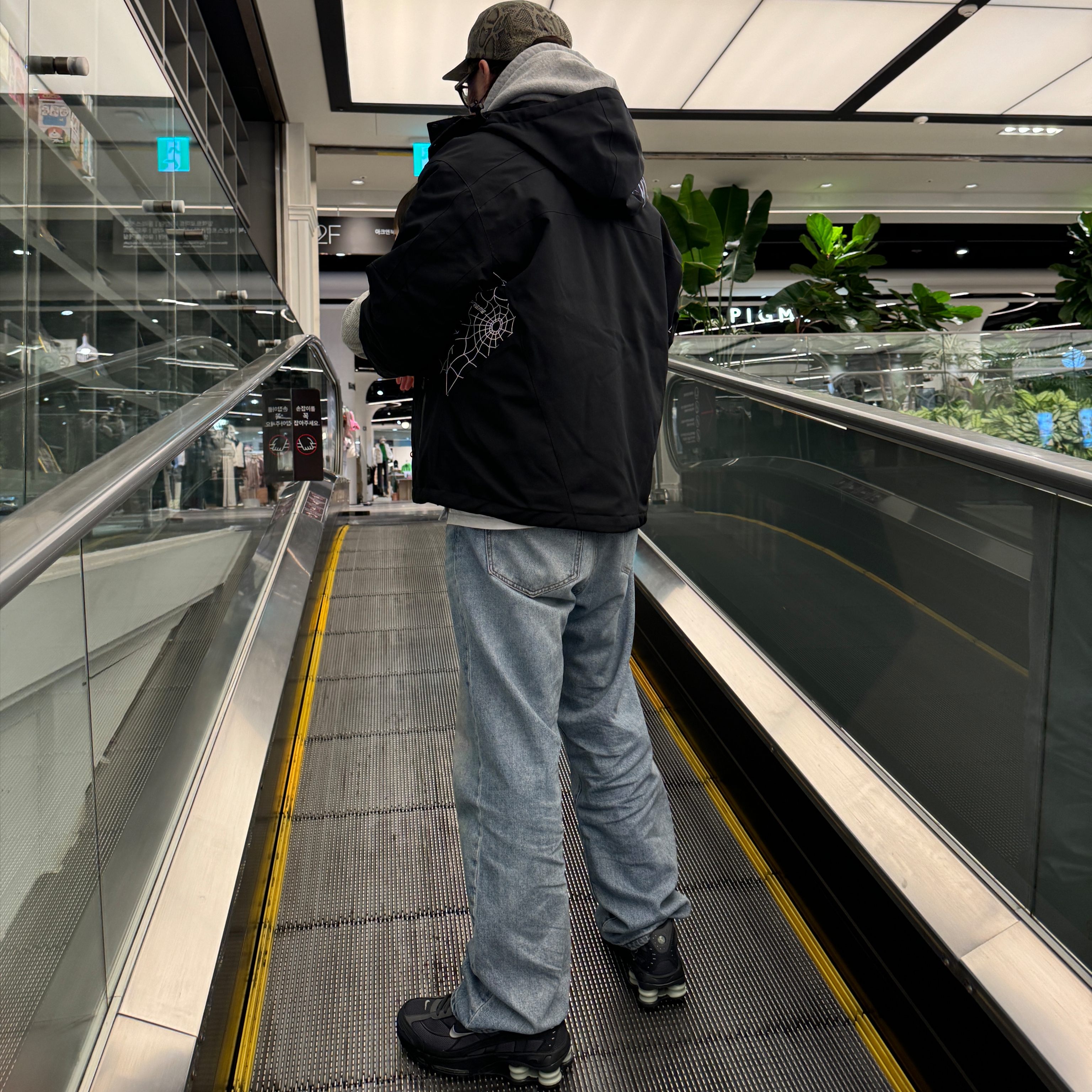 Supreme x Spyder Technical Jacket Black - 24FW 착용 스타일 - 2