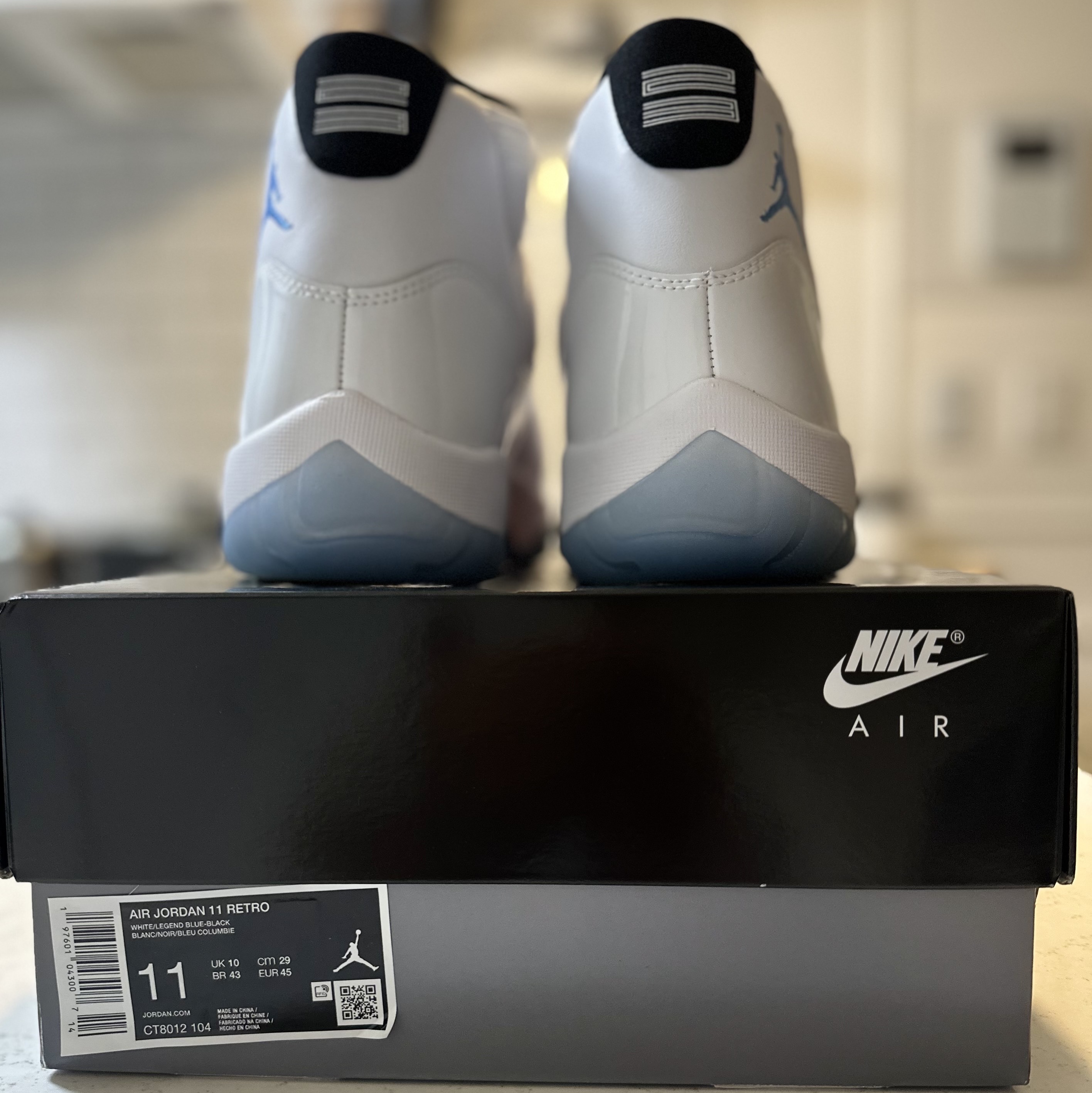 Jordan 11 Retro Legend Blue 2024 착용 스타일 - 3