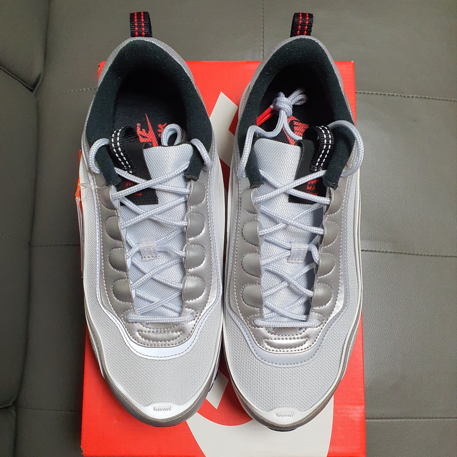 (W) Nike Air Max 97 Futura Metallic Silver Pure Platinum 착용 스타일