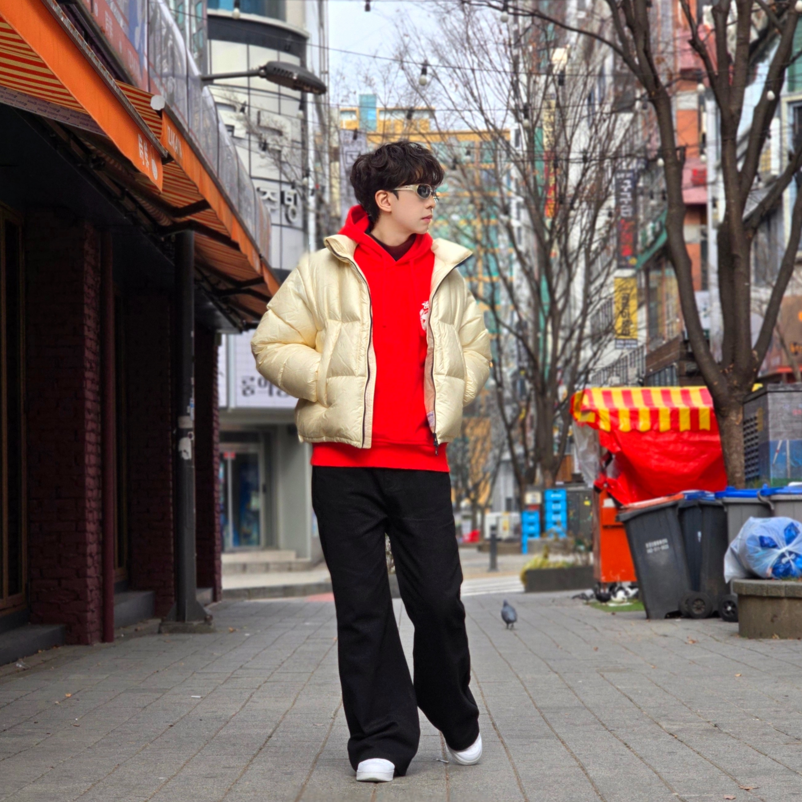 Stussy Beach Roots Hoodie Red, Nike x Supreme Air Force 1 Low White 착용 스타일 - 6