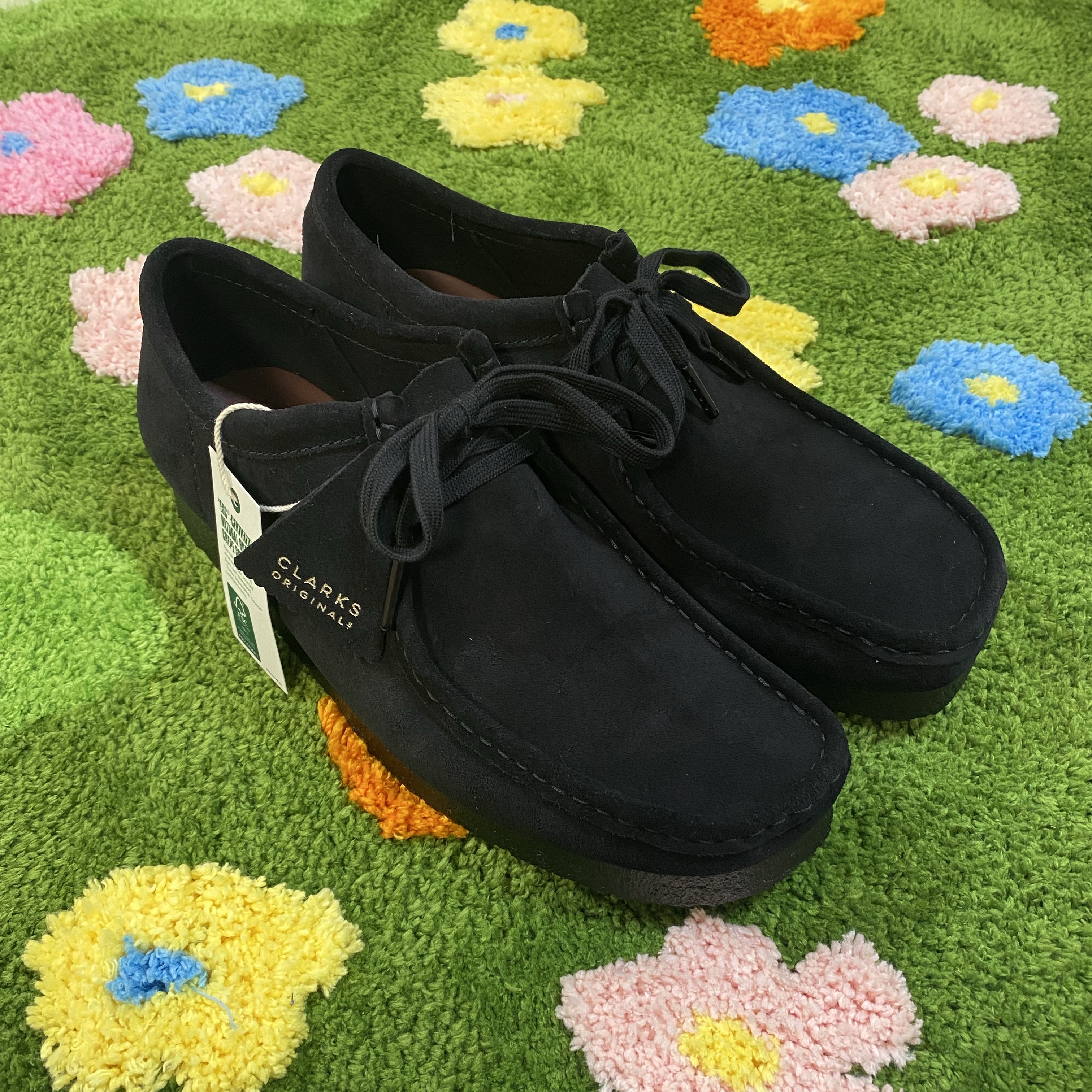 Clarks Wallabee Black Suede 착용 스타일