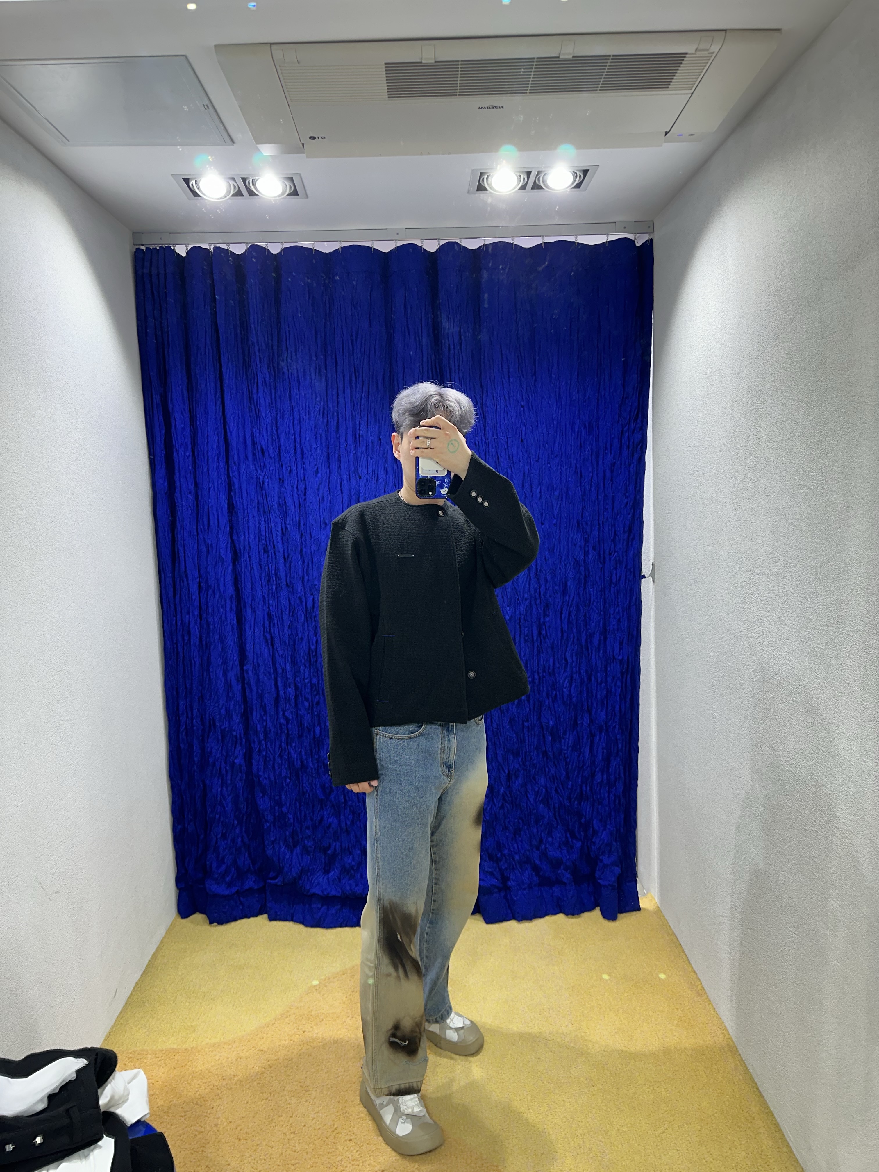 Ader Error Fendig Jeans Blue, Camper x Ader Error Proto-240-S Cinder German Shoes 착용 스타일