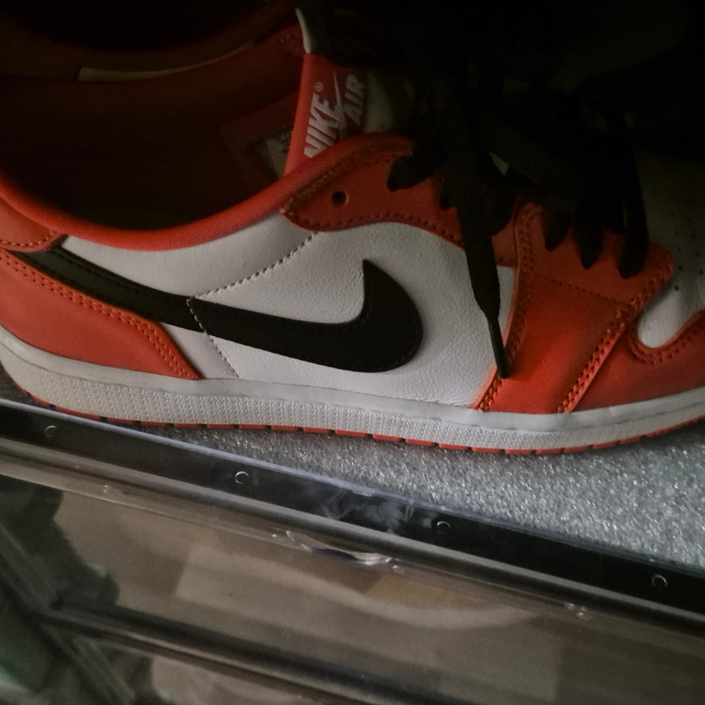 Jordan 1 Low OG Starfish 착용 스타일