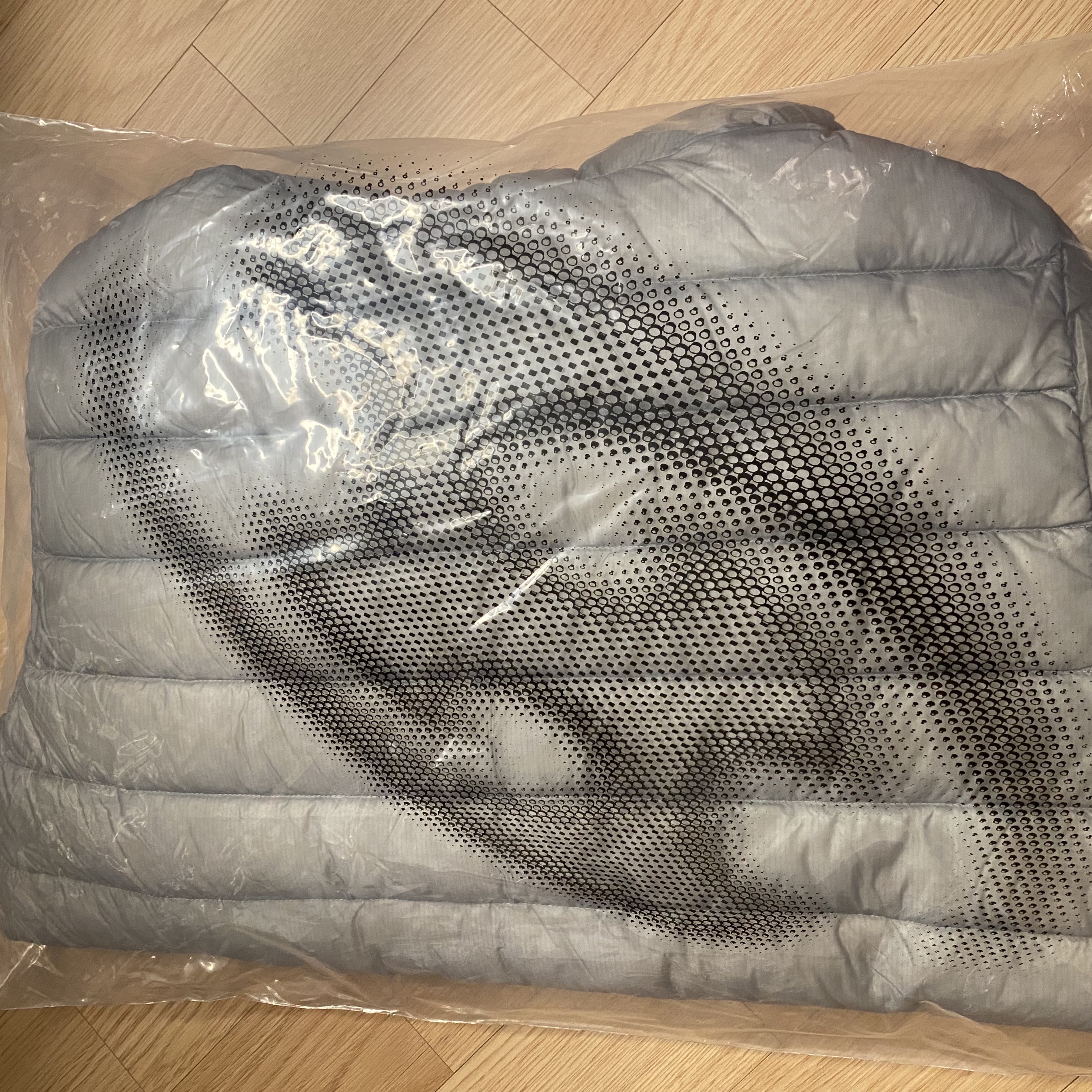 Sansan Gear Suffix Puffer Jacket Grey - 24FW 착용 스타일