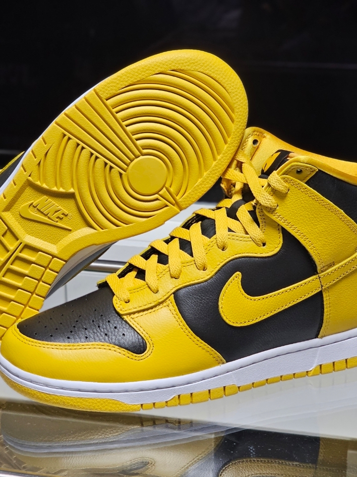 Nike Wu-Tang Clan Dunk High Black and Pollen 착용 스타일 - 7