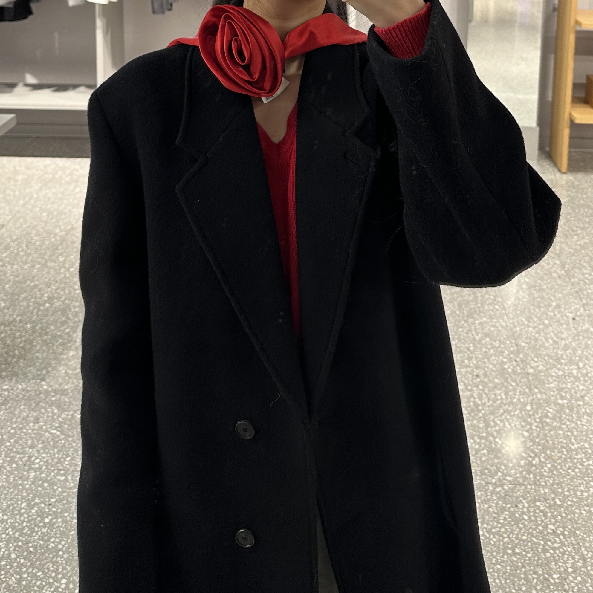 (W) Insilence Classic Maxi Coat Black 착용 스타일