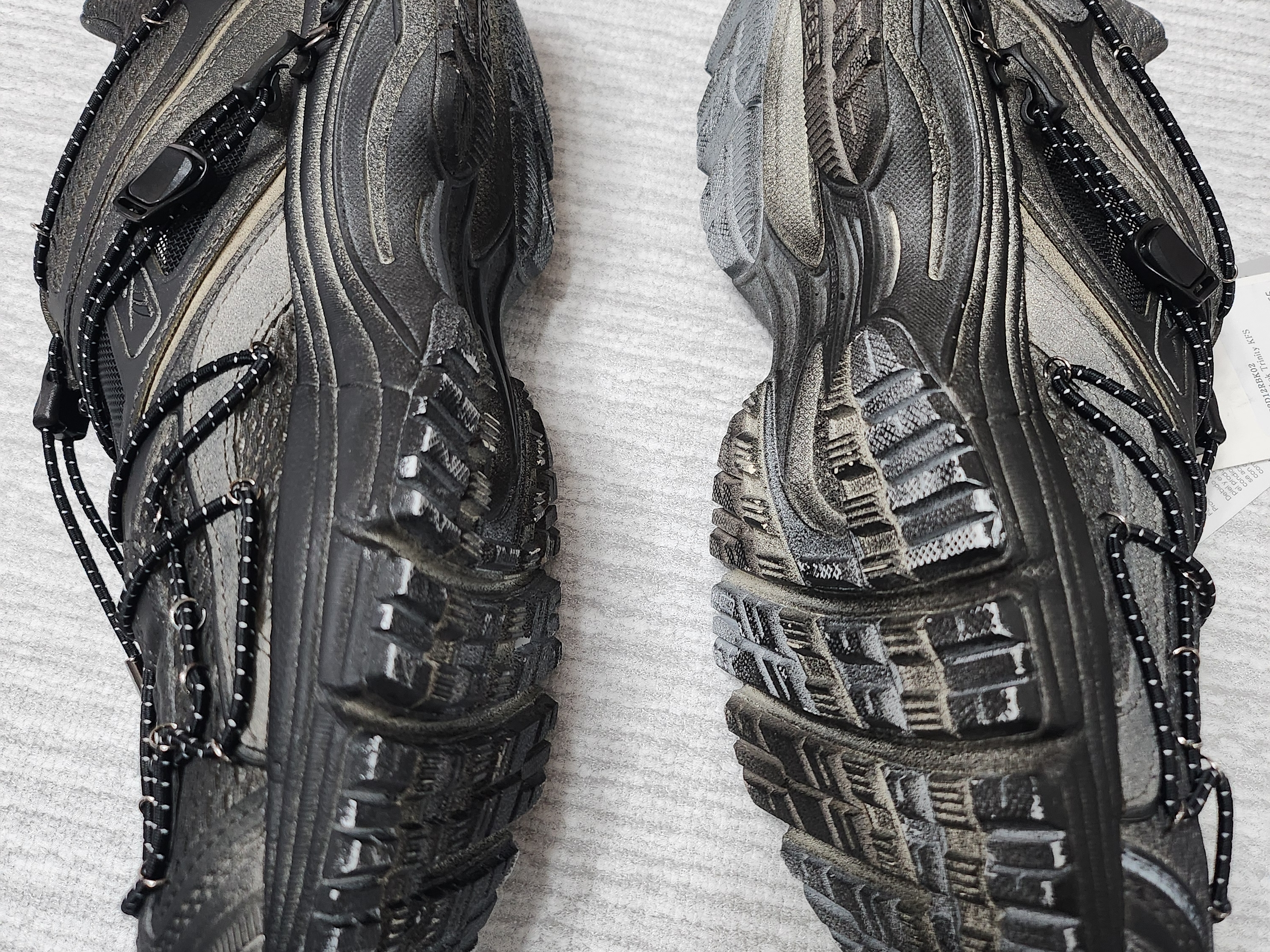Reebok x BLR Trinity KFS Ash Black 착용 스타일 - 3