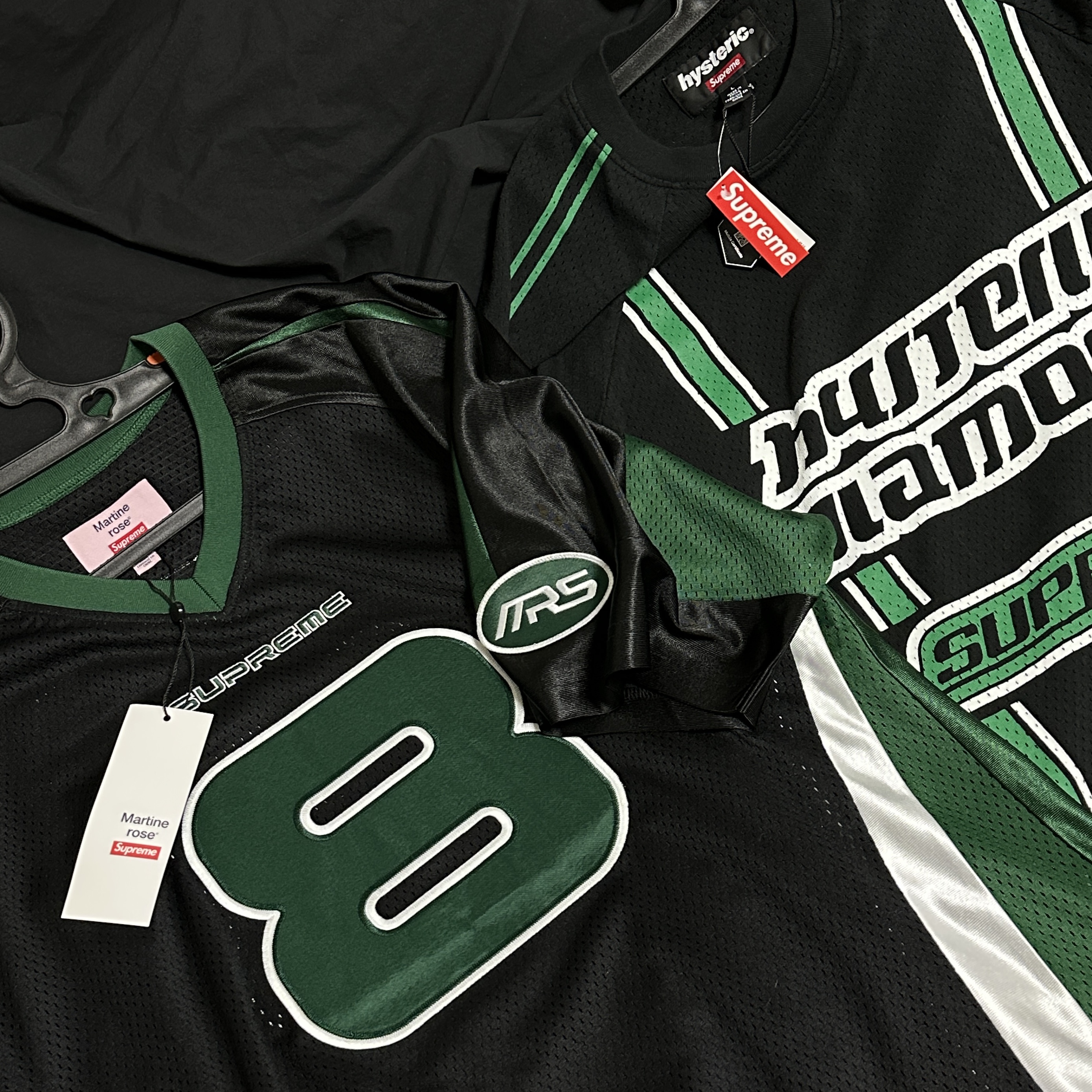 Supreme x Hysteric Glamour Mesh L/S Top Black - 24FW, Supreme x Martine Rose Football Jersey Black - 24FW 착용 스타일 - 2