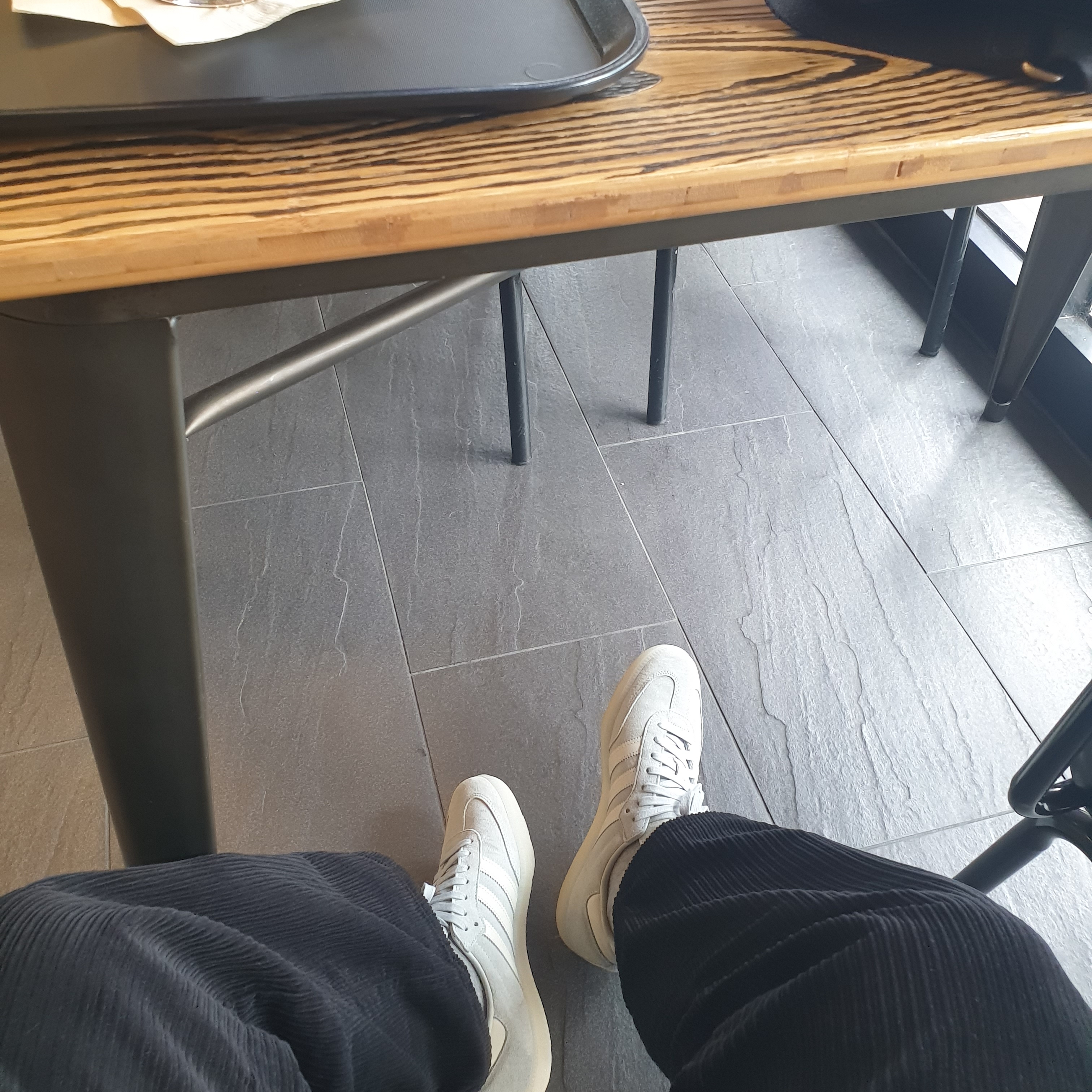 Adidas Samba OG Wonder Silver 착용 스타일