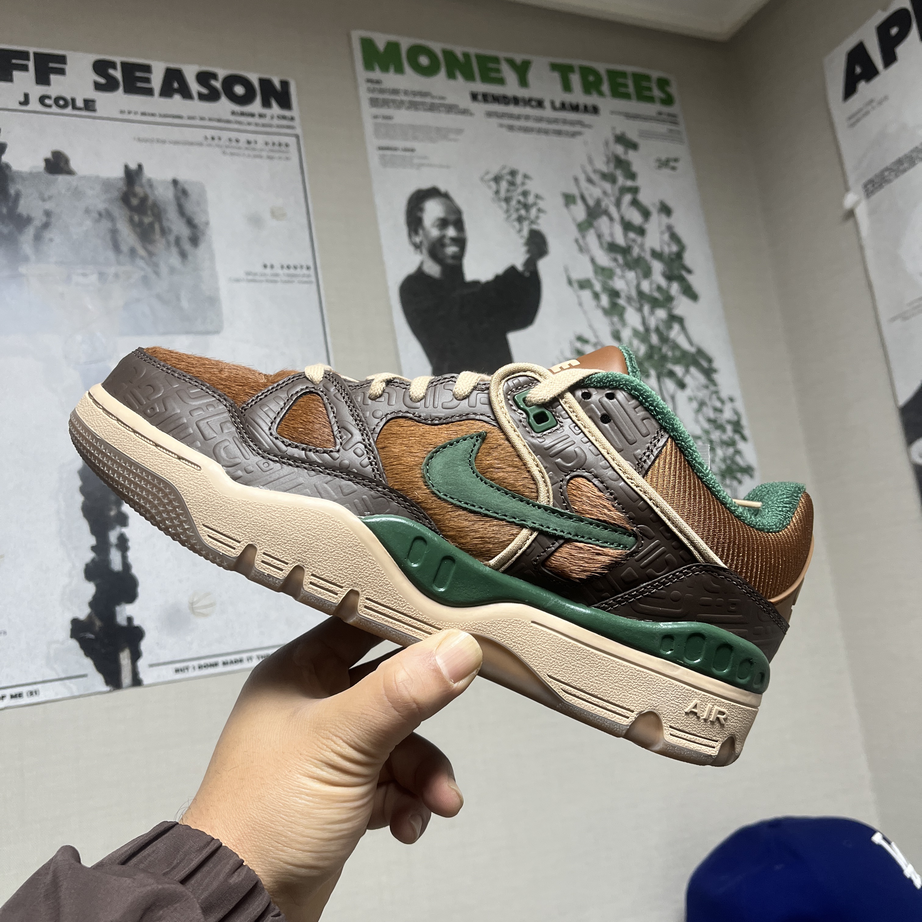 Nike x Nigo Air Force 3 Low SP Baroque Brown and Pecan 착용 스타일 - 1