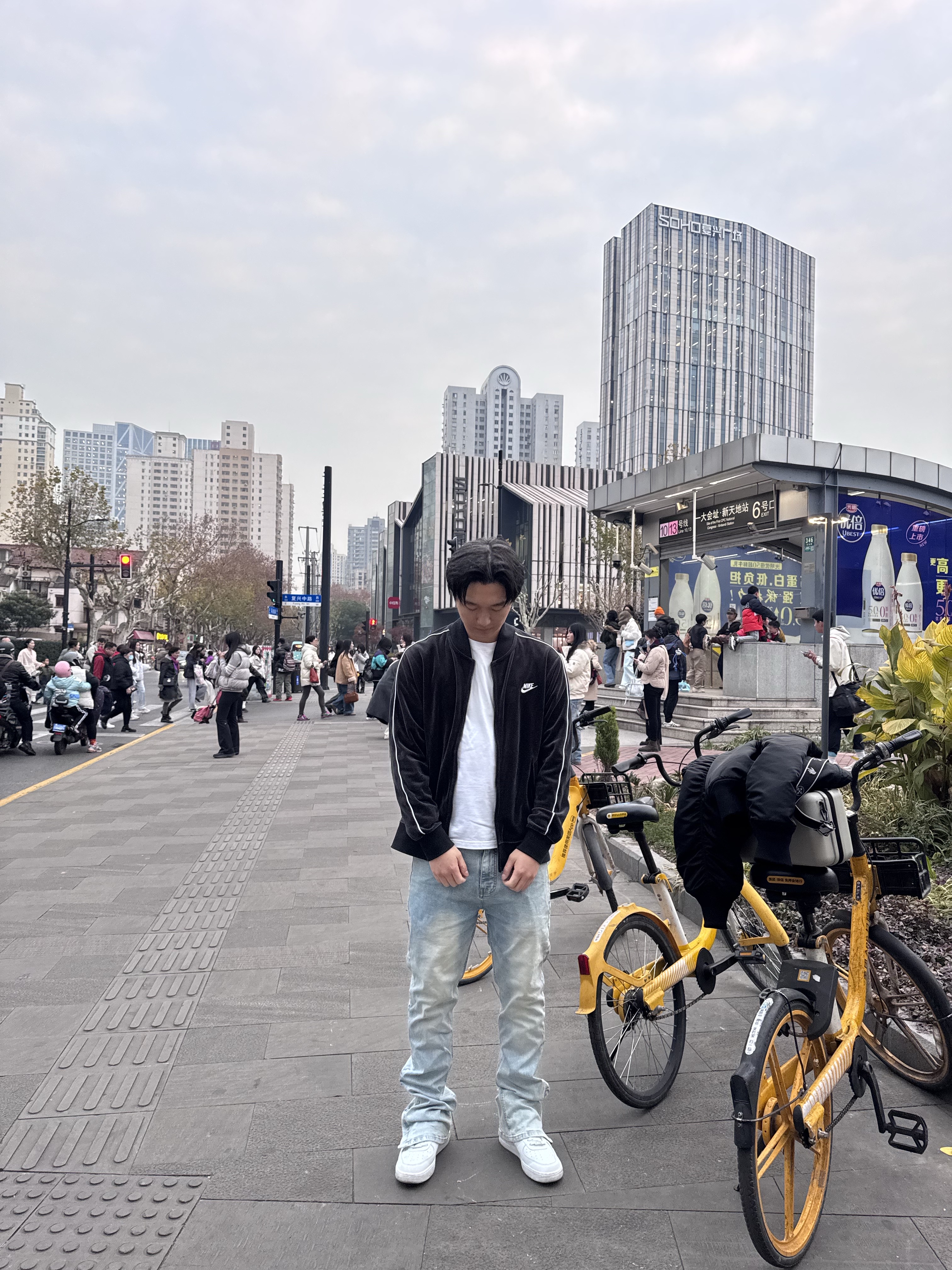 Nike NSW Velour Jacket Black White - Asia, Nike Air Force 1 '07 Low White 착용 스타일 - 1