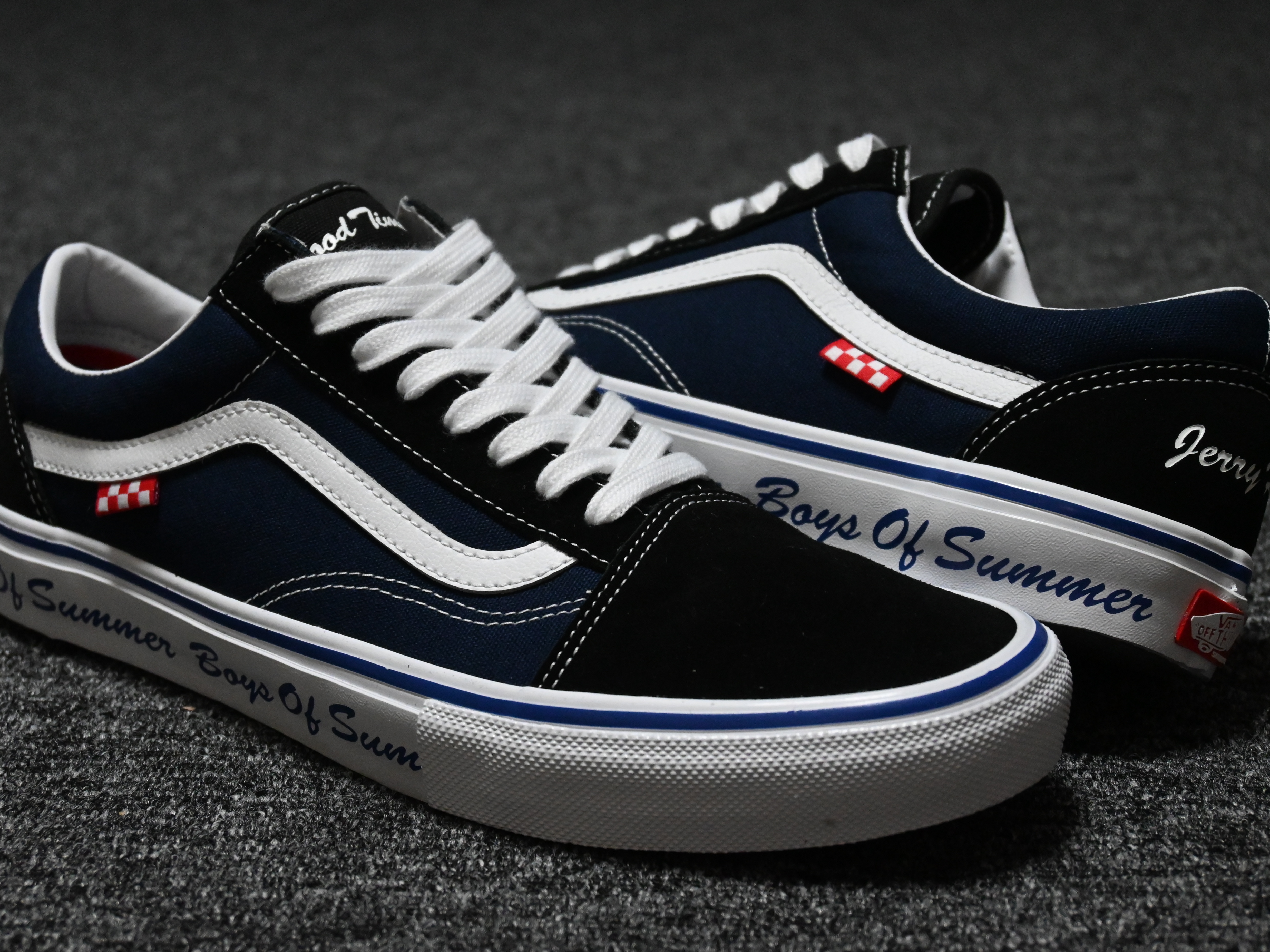Vans x Boys of Summer Old Skool Navy Black 착용 스타일