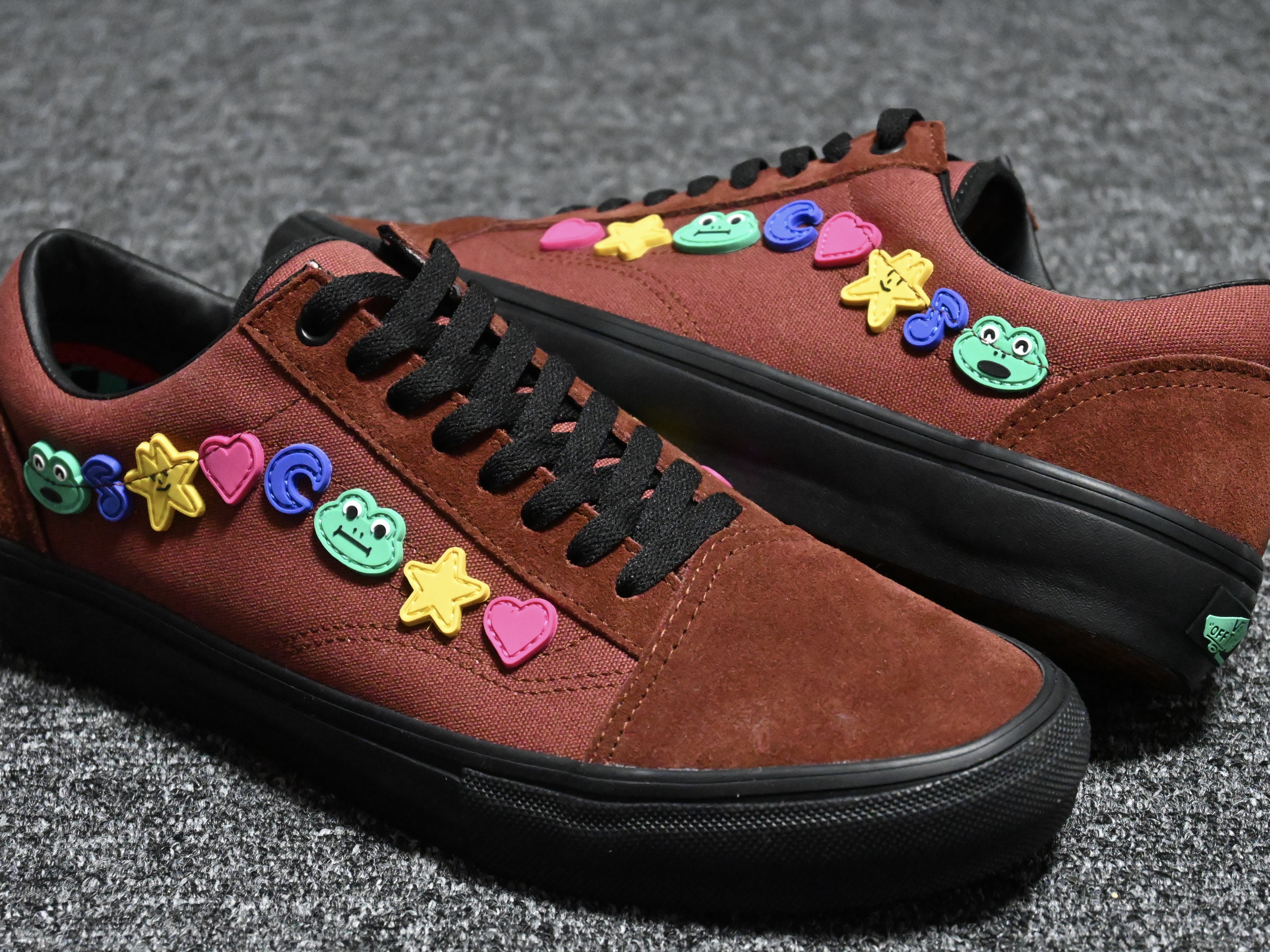 Vans x Frog Skate Old Skool Brown Black 착용 스타일