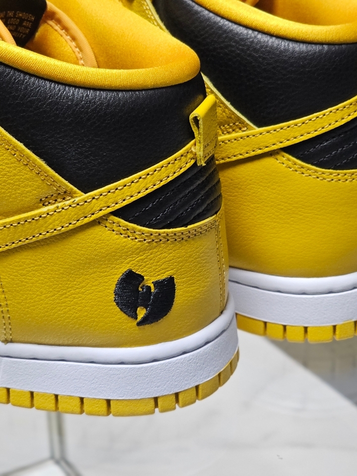 Nike Wu-Tang Clan Dunk High Black and Pollen 착용 스타일 - 8