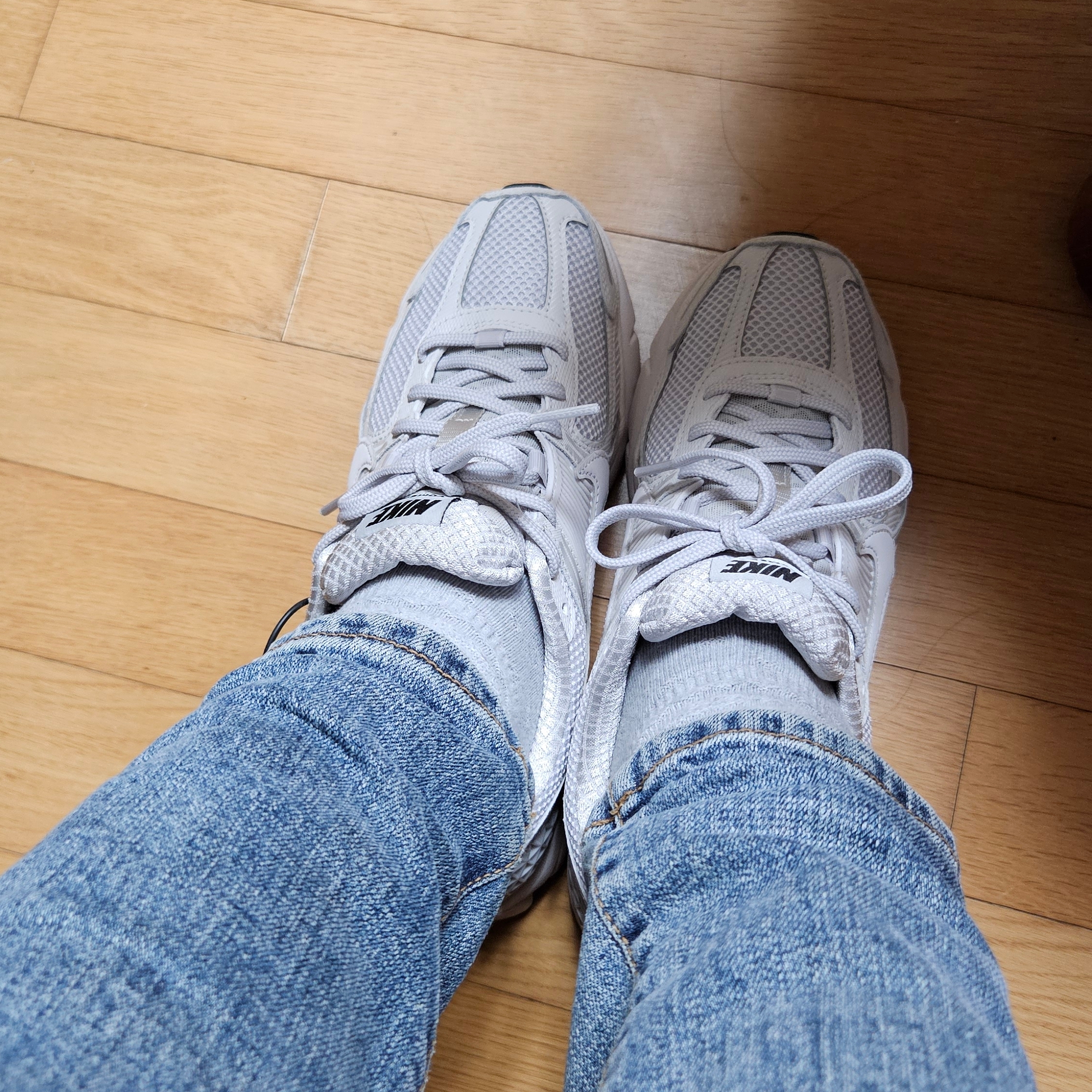 Nike Zoom Vomero 5 SP Vast Grey 2023 착용 스타일