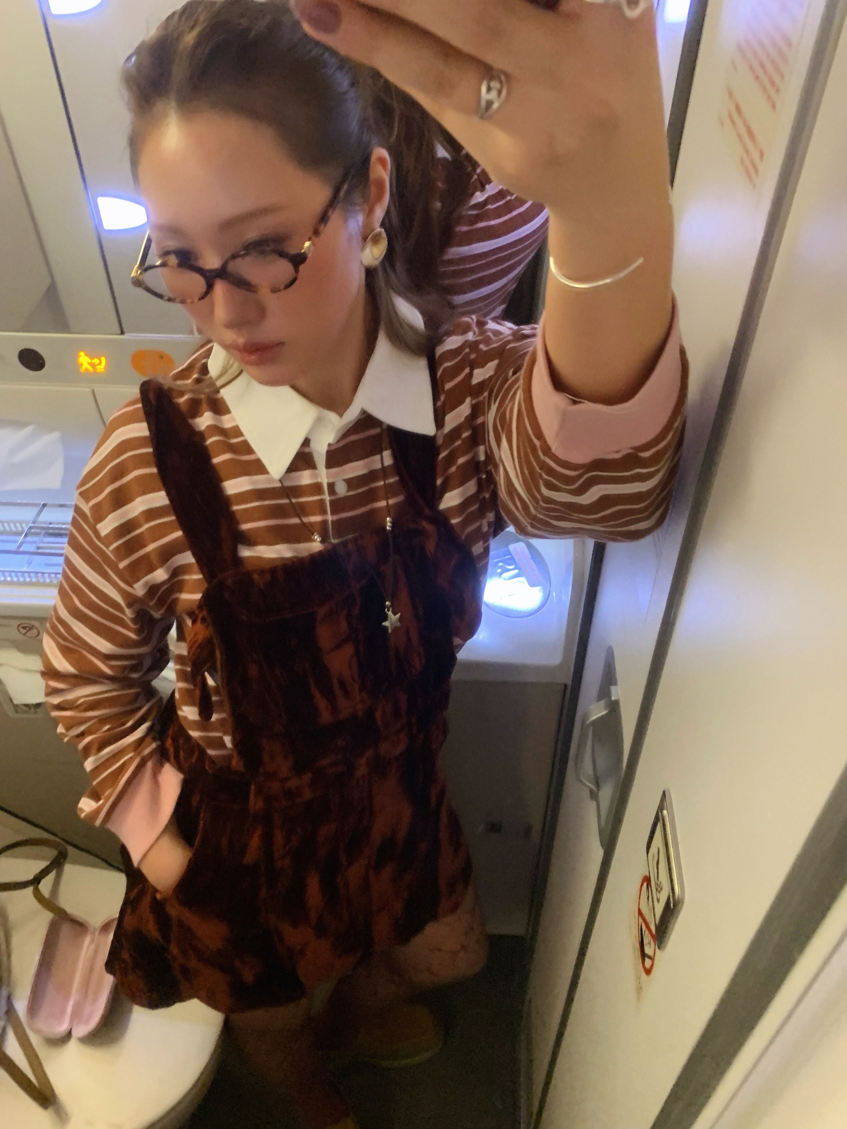 (W) Miu Miu Regard Sunglasses Blue Lenses Honey Tortoiseshell Acetate Standard fit 착용 스타일 - 1