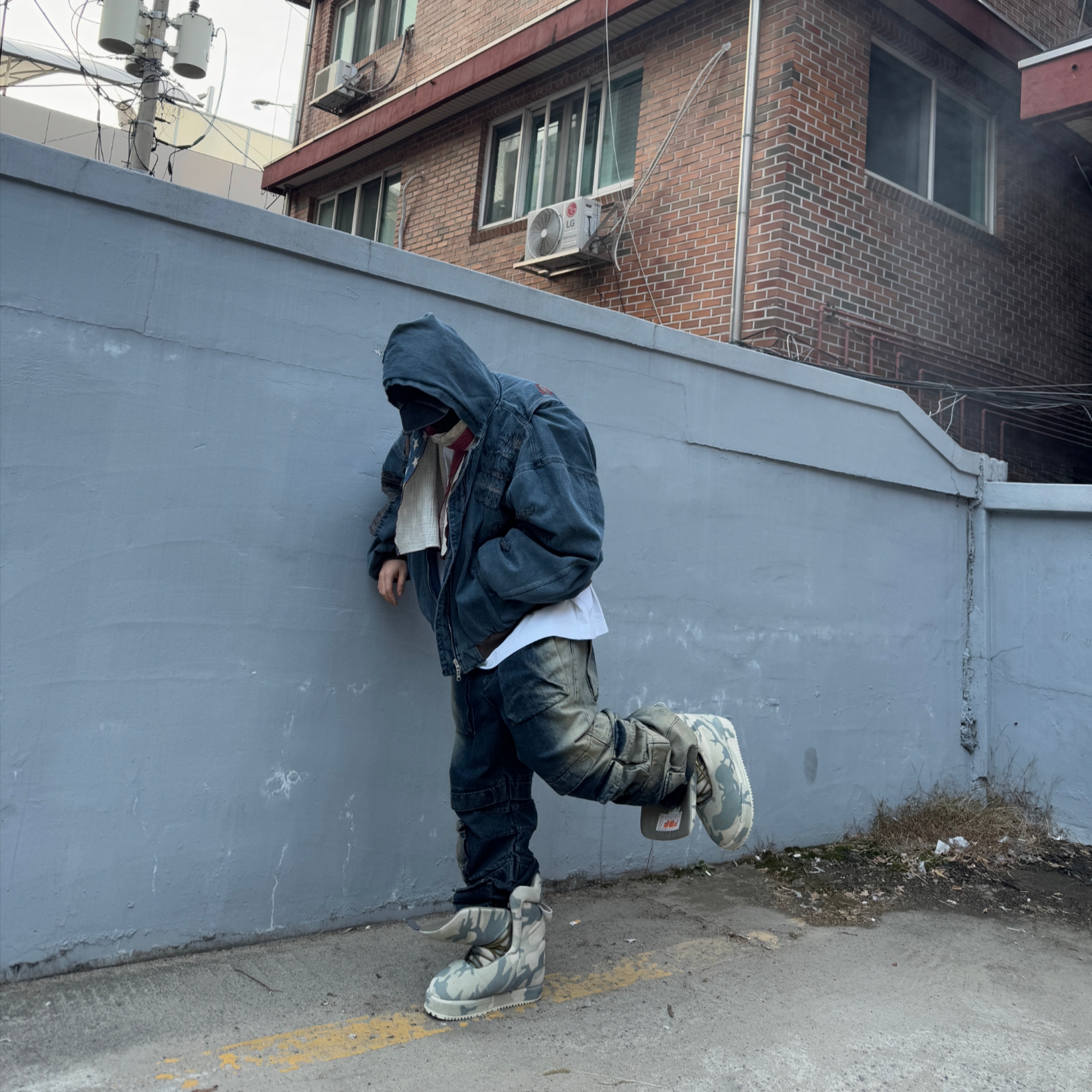 Ourpas 084 New Cargo Denim Fade Blue 착용 스타일 - 1