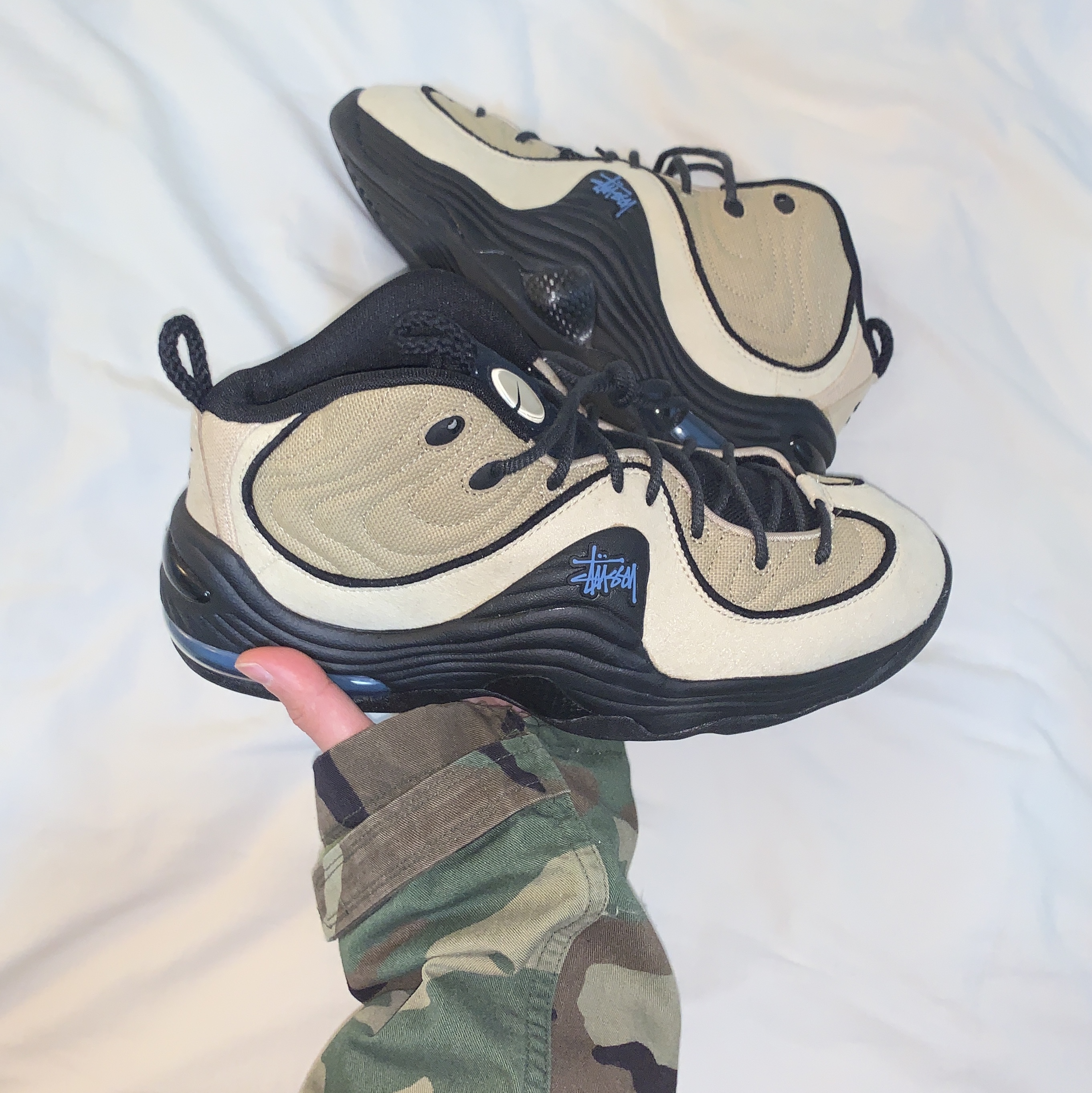 Nike x Stussy Air Penny II Rattan and Limestone, Arc'teryx Bird Head Toque Orca 착용 스타일 - 2