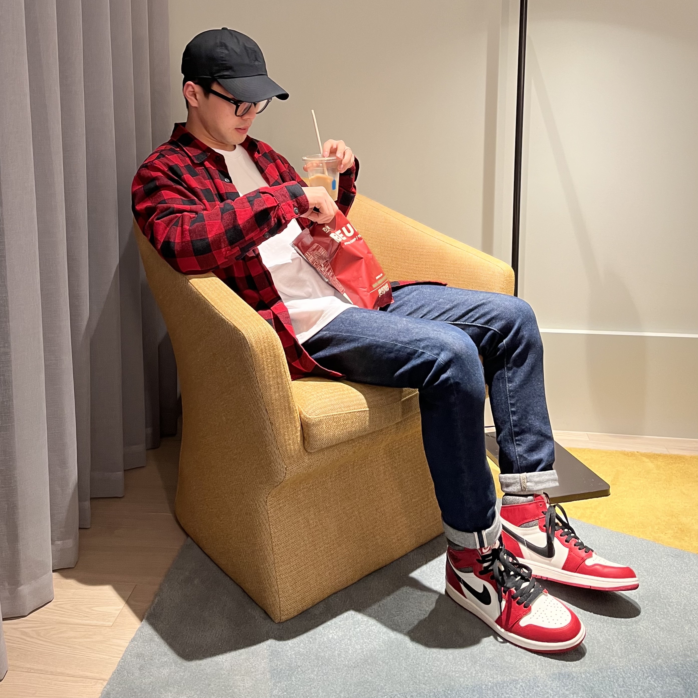 Jordan 1 Retro High OG Chicago 2022 착용 스타일 - 3