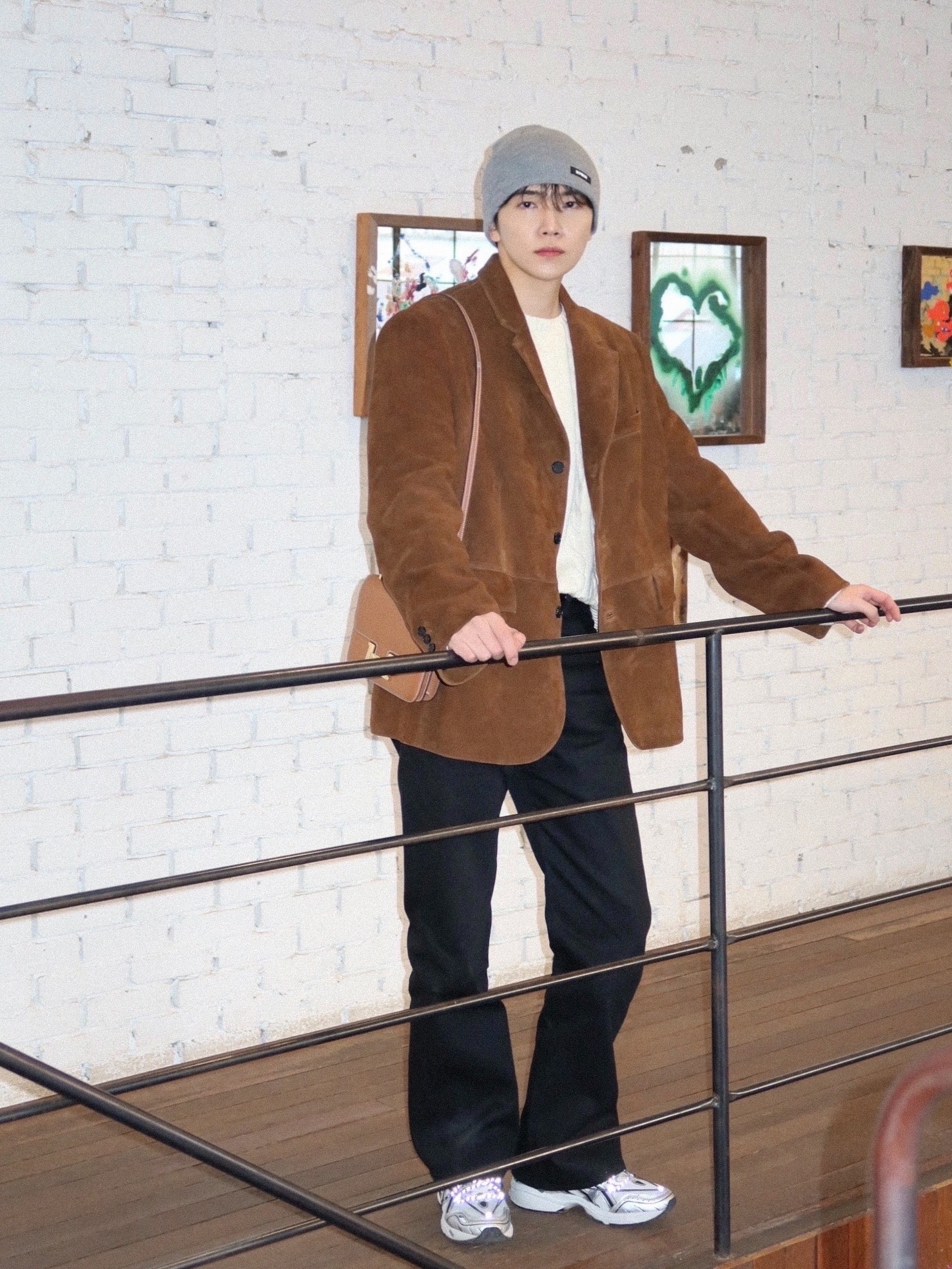 Tonywack Suede Tailored Jacket Camel, Polo Ralph Lauren Cable Knit Cotton Sweater Natural 착용 스타일 - 2