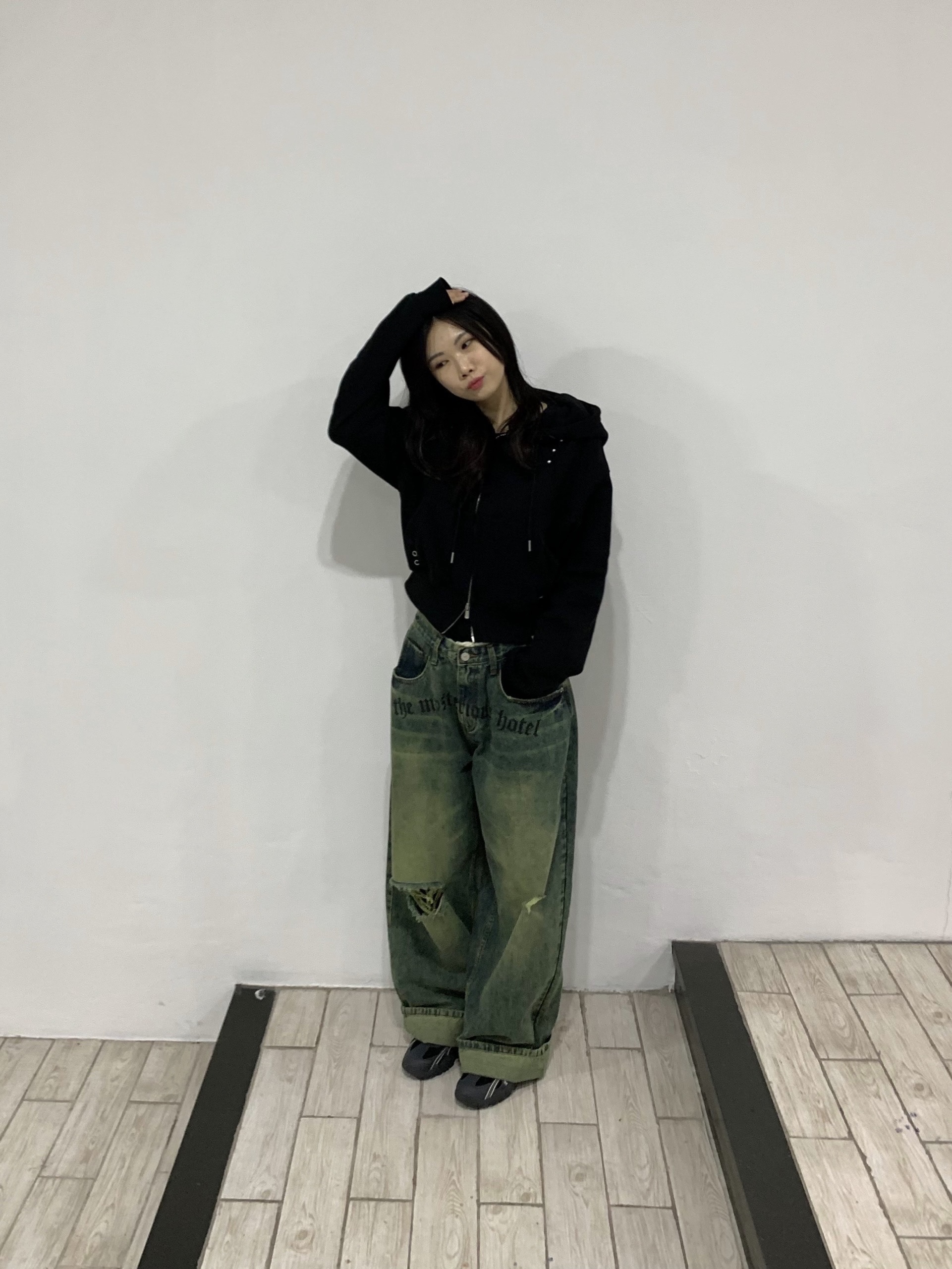 Fila Echappe MS Black 착용 스타일