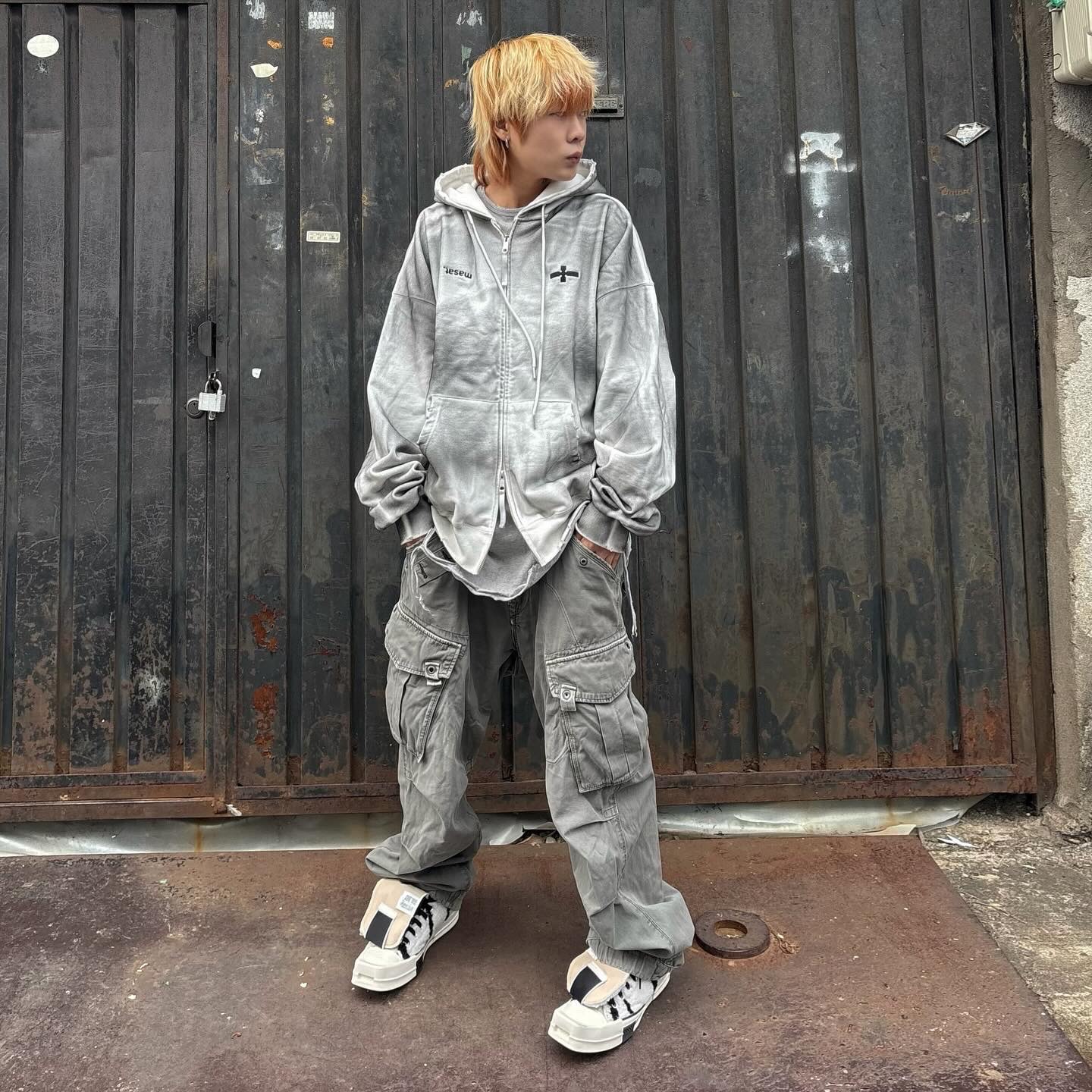 Converse x Drkshdw Turbodrk Chuck 70 Hi Lilly White 착용 스타일 - 1
