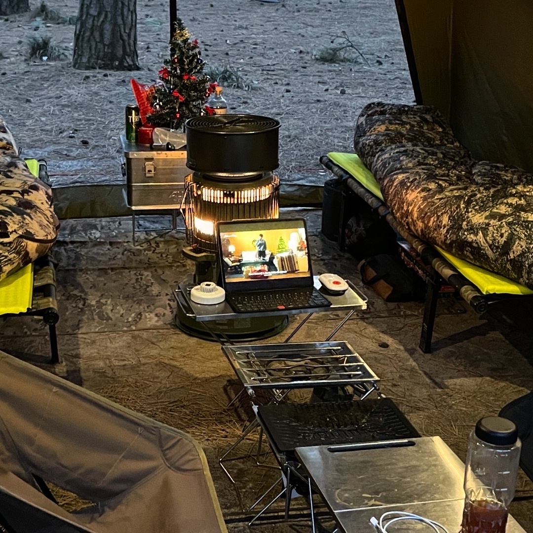 Helinox Tactical Field Tunnel 4.35 Coyote Tan, Snow Peak Takibi My Table 착용 스타일 - 3