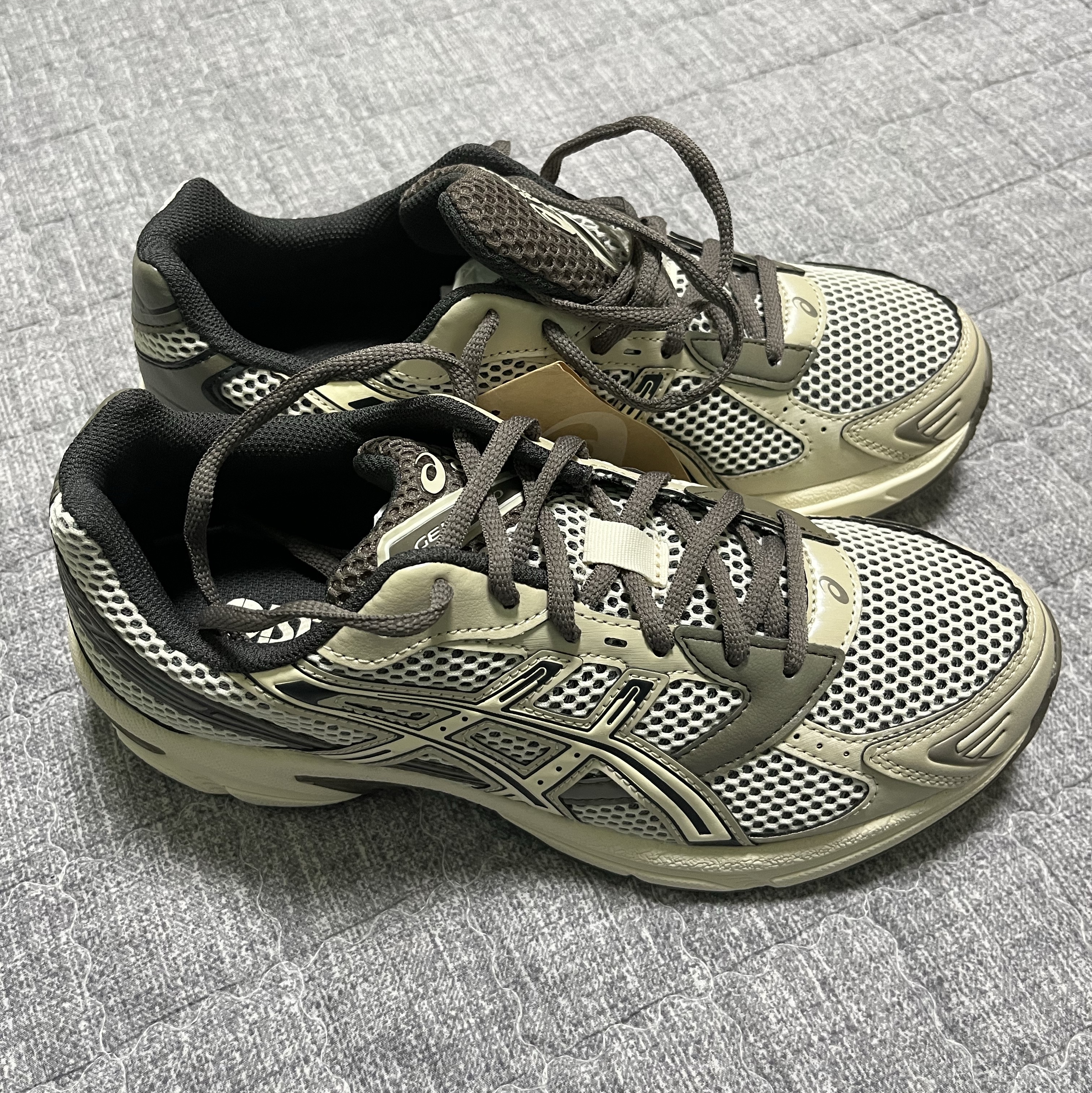 Asics Gel-1130 Birch Dark Taupe - Korea Exclusive 착용 스타일