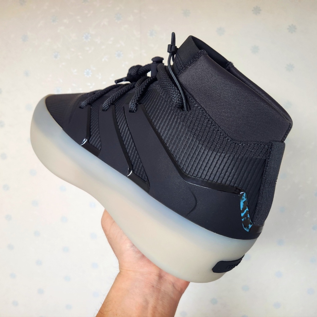 Adidas x Fear of God Athletics I Basketball Carbon 착용 스타일 - 2
