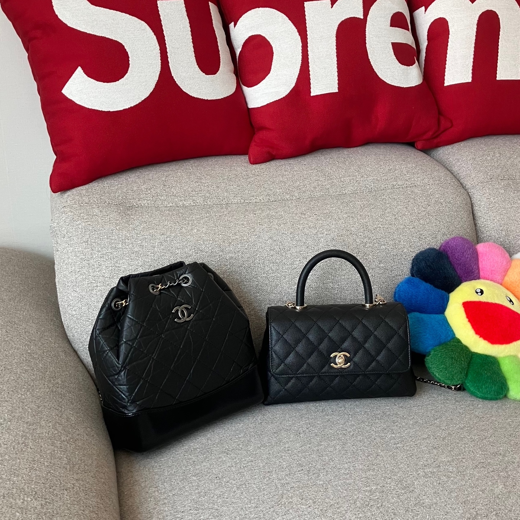 Supreme x Jules Pansu Pillows Red (Set of 3), Chanel Small Gabrielle Backpack Aged Calfskin & Gold Silver Black 착용 스타일