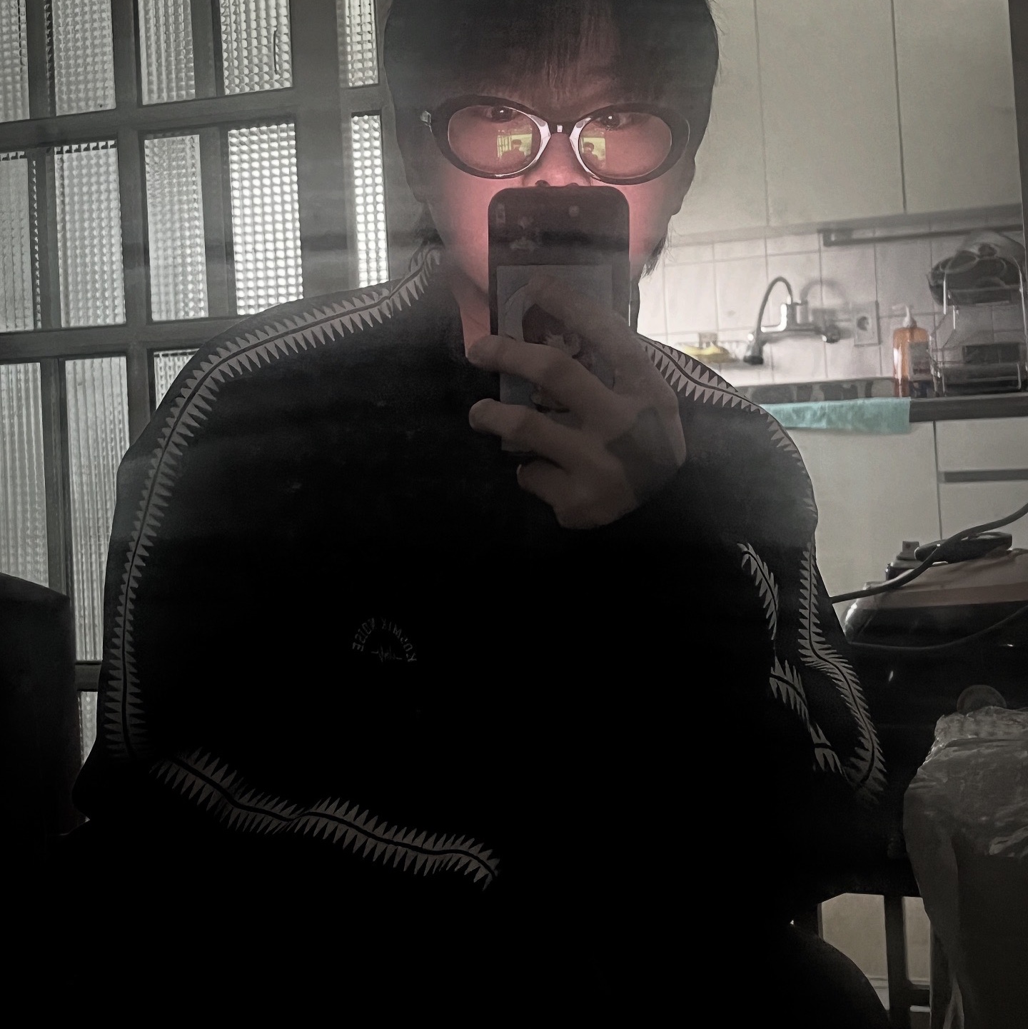 GU x Undercover Track Jacket Black 착용 스타일