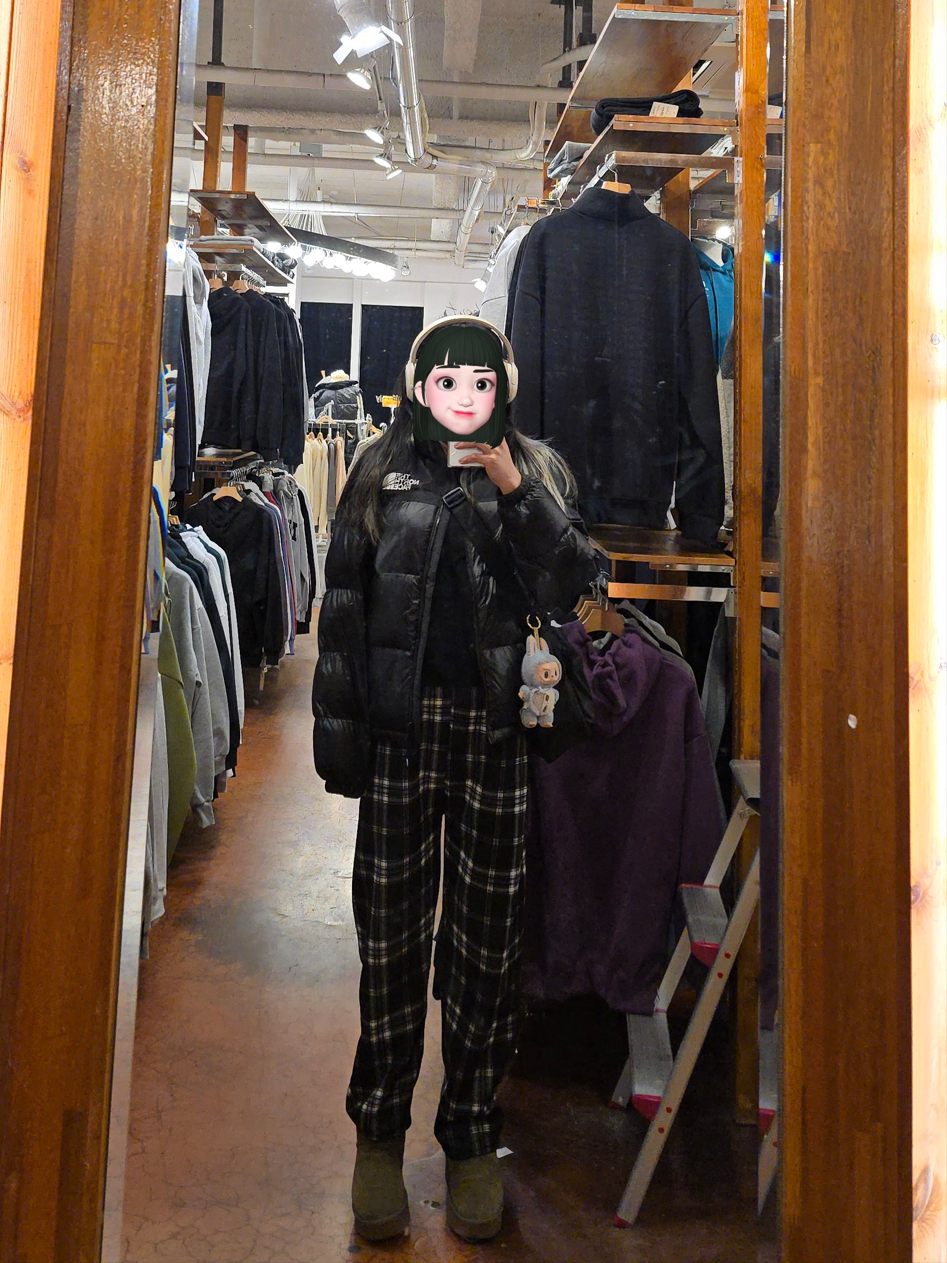 The North Face On Ball Jacket Black, Pop Mart The Monsters Labubu Tasty Macarons Series Sealed Case (6 Blind Boxes) 착용 스타일