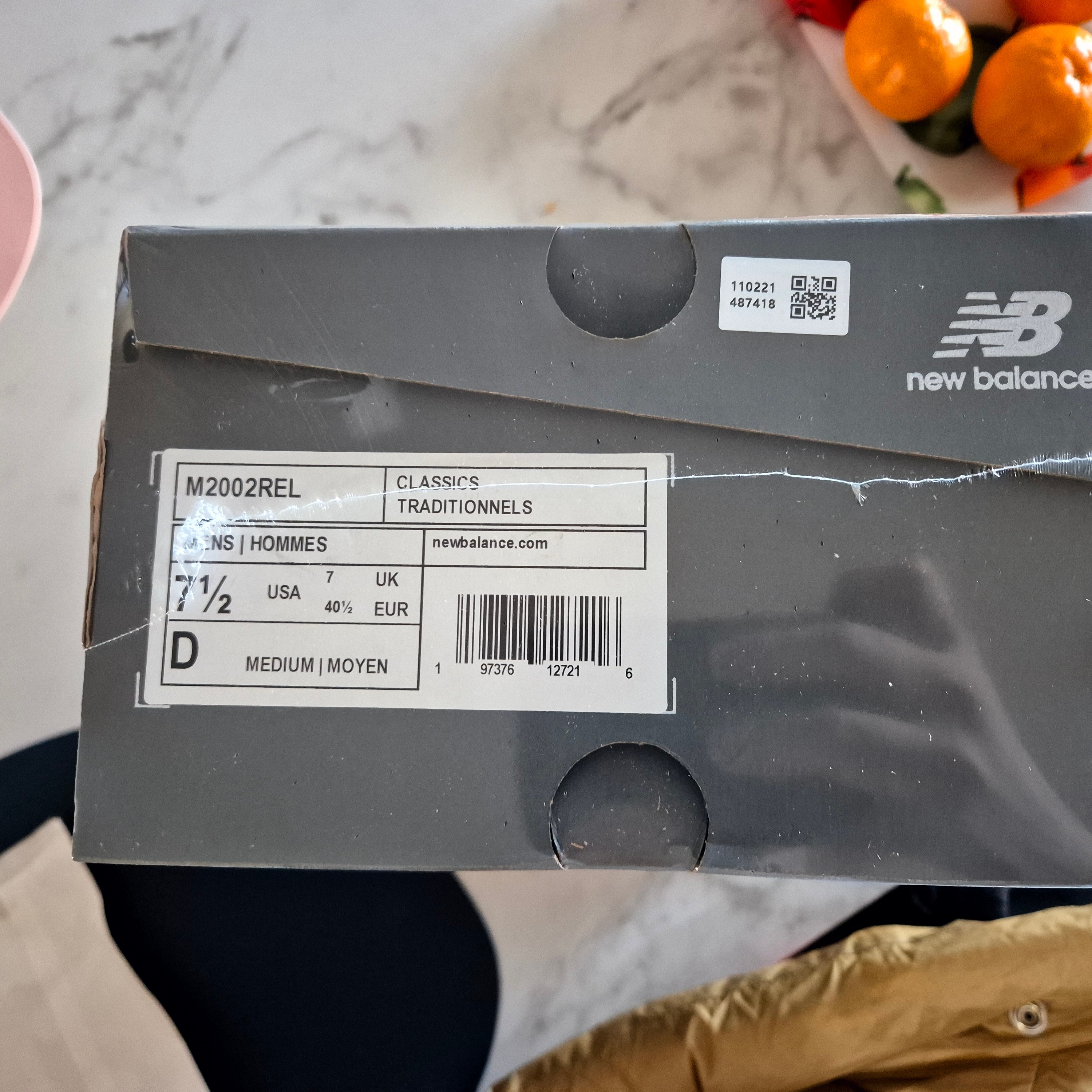 New Balance 2002R Castlerock Shadow Grey 착용 스타일 - 3