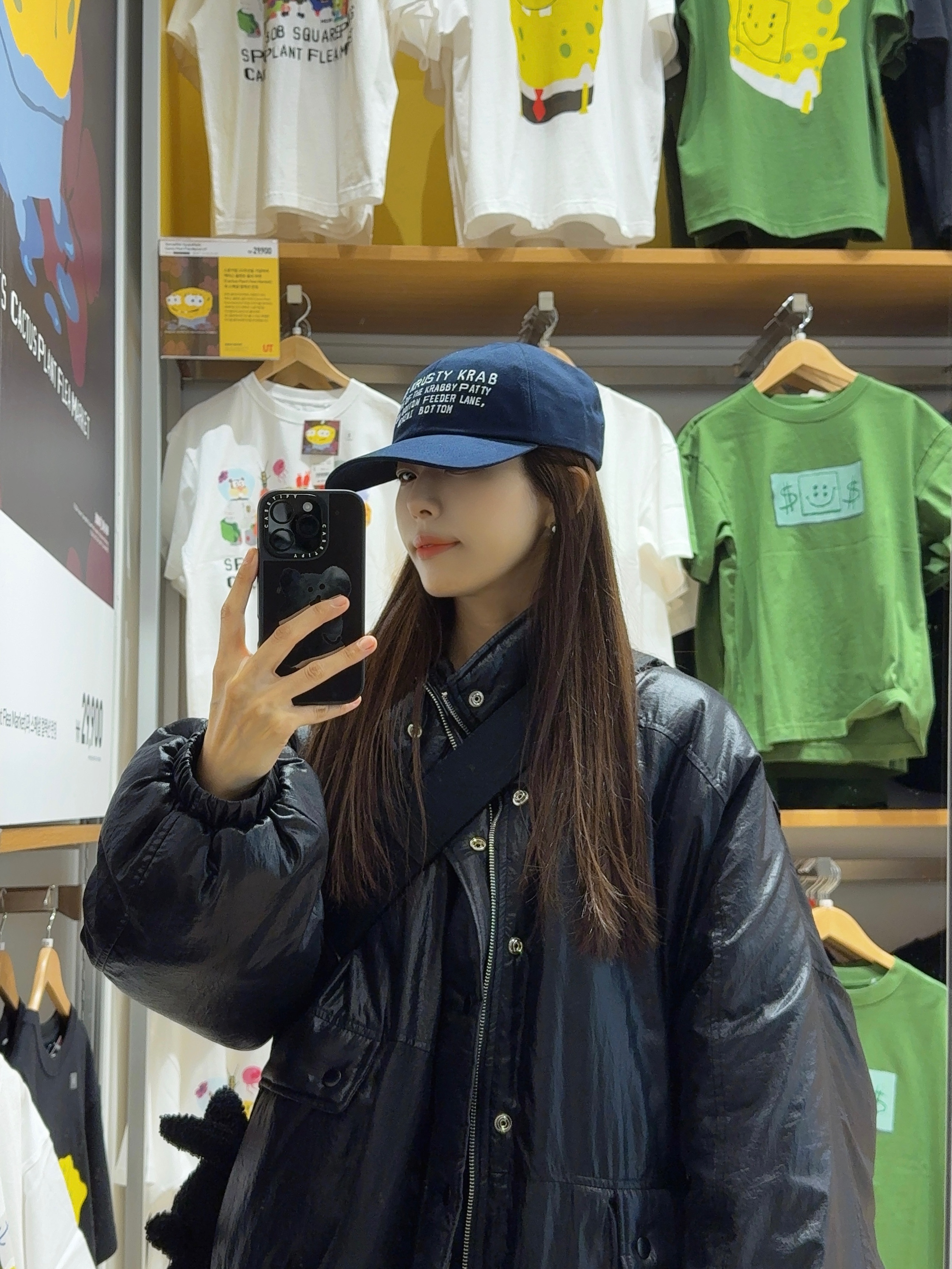 Uniqlo UT x CPFM x SpongeBob UV Protection Cap Navy, Youhee Delli Keyring Black 착용 스타일