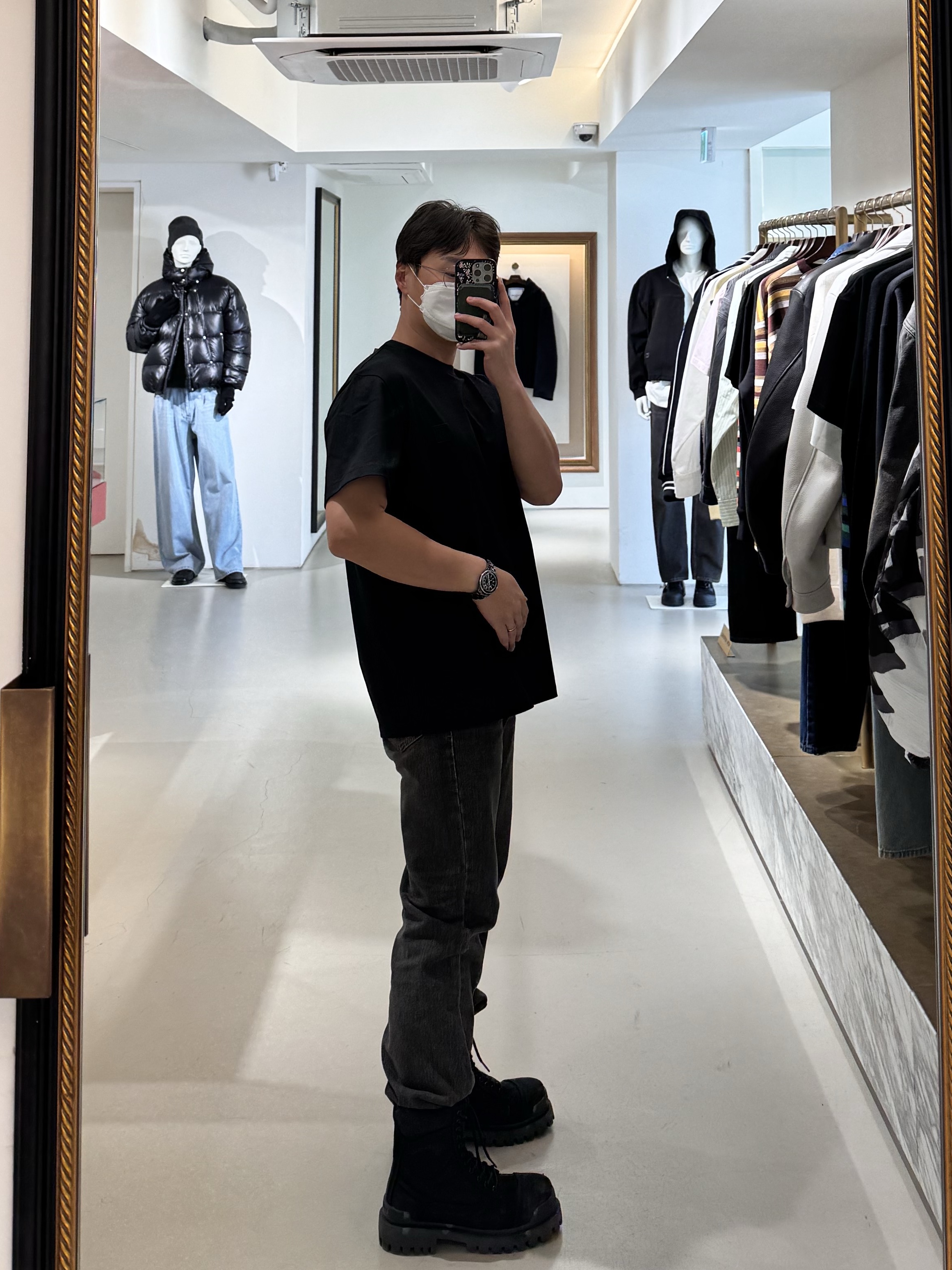Chanel J12 Watch Caliber 12.1 38mm Black, Balenciaga Combat Strike 20mm Boots Black 착용 스타일 - 5