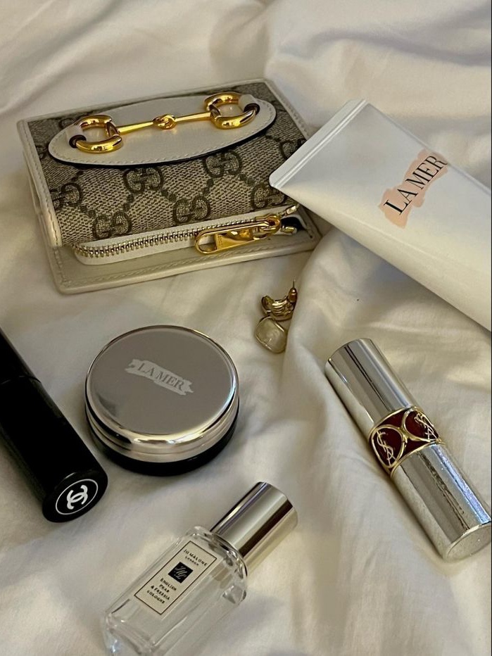 Apple AirPods Max USB C Midnight (Korean Ver.), Byredo Mojave Ghost Hand Cream 30ml 착용 스타일 - 3