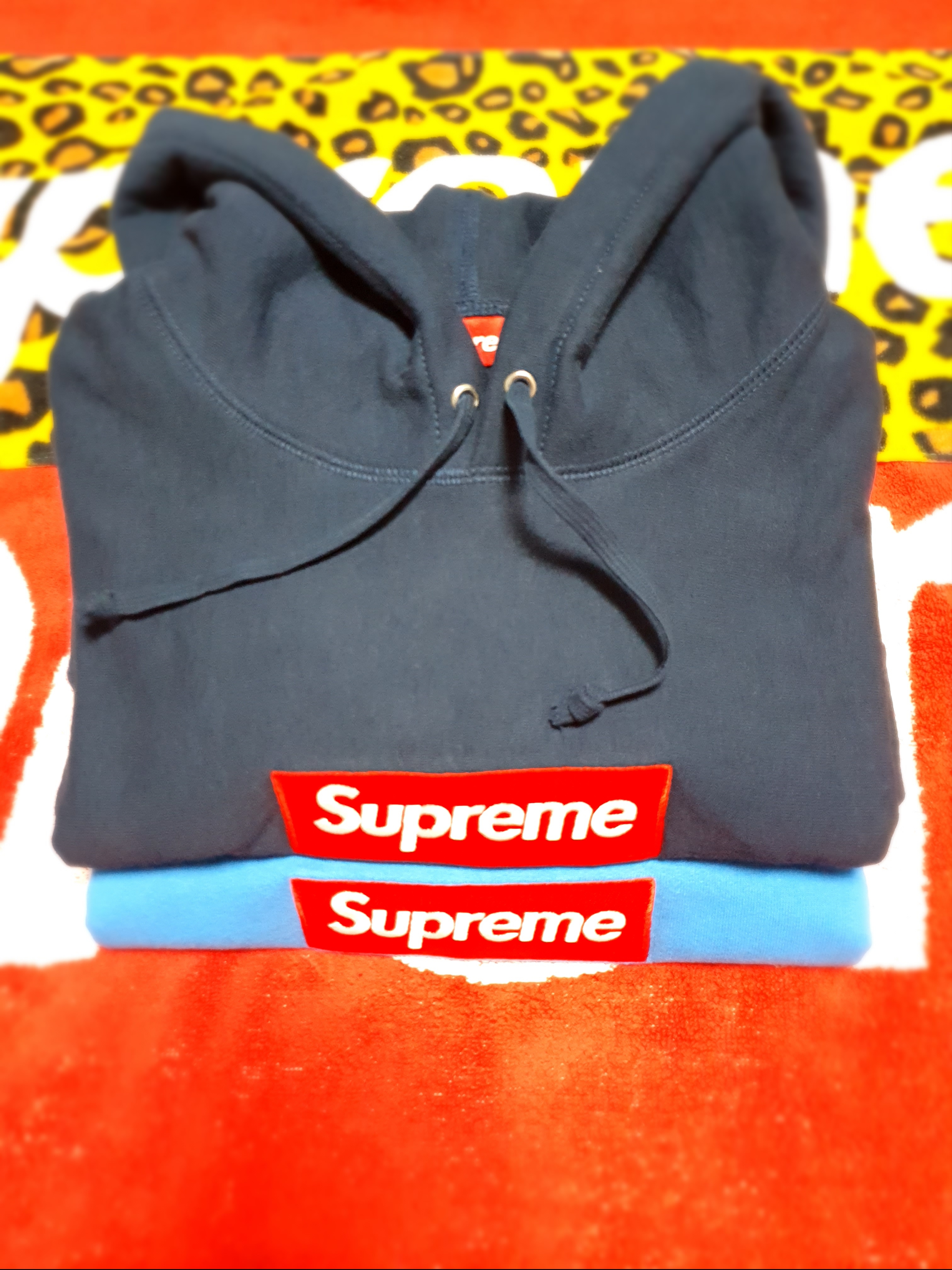 Supreme Box Logo Hooded Sweatshirt Navy - 24FW, Supreme Box Logo Crewneck Blue - 22FW 착용 스타일 - 3