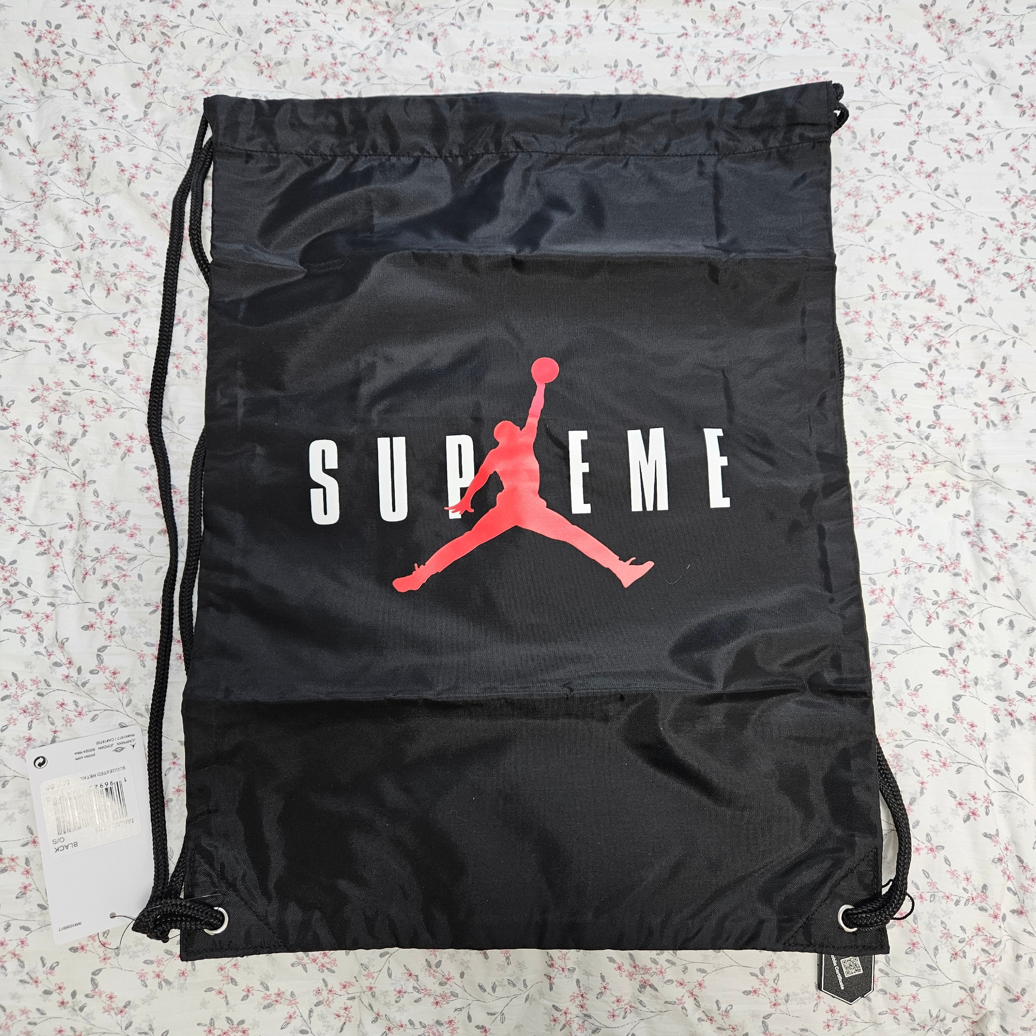 Supreme x Jordan Drawstring Bag Black - 24FW 착용 스타일