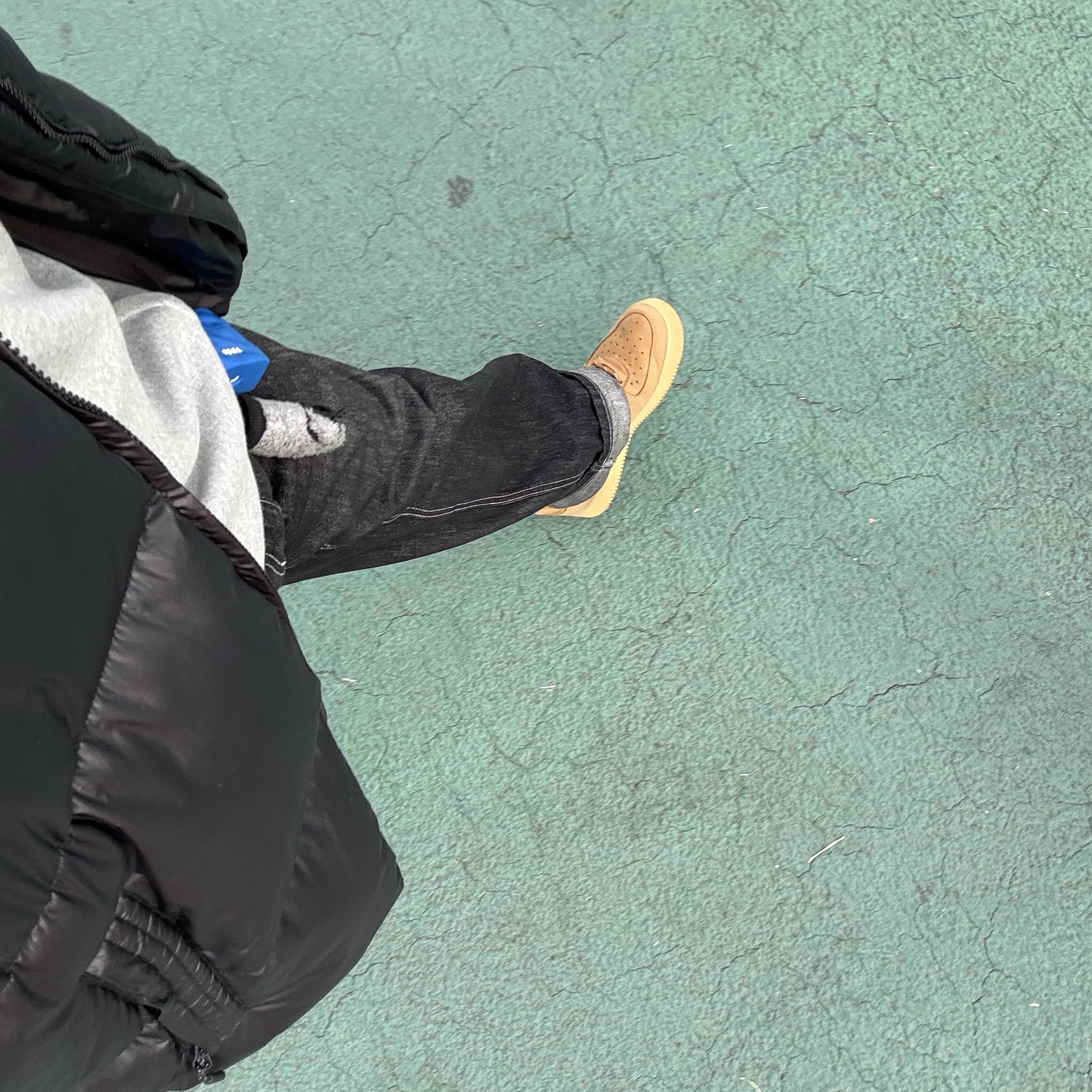 Ader Error Standic Magsafe Wallet Z-Blue, Nike Air Force 1 '07 WB Flax 착용 스타일